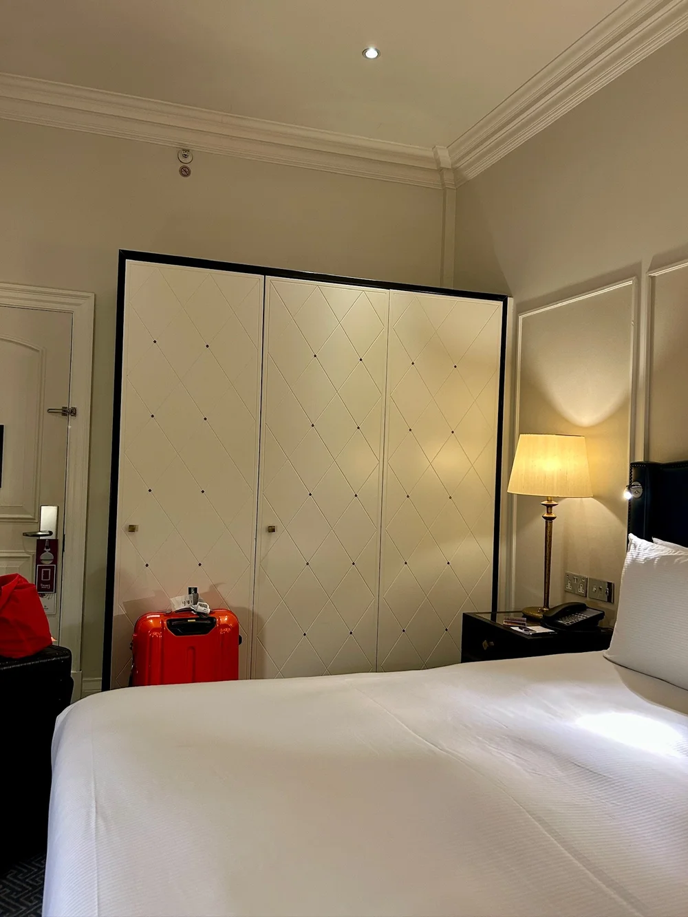 Waldorf Hilton Room Closet