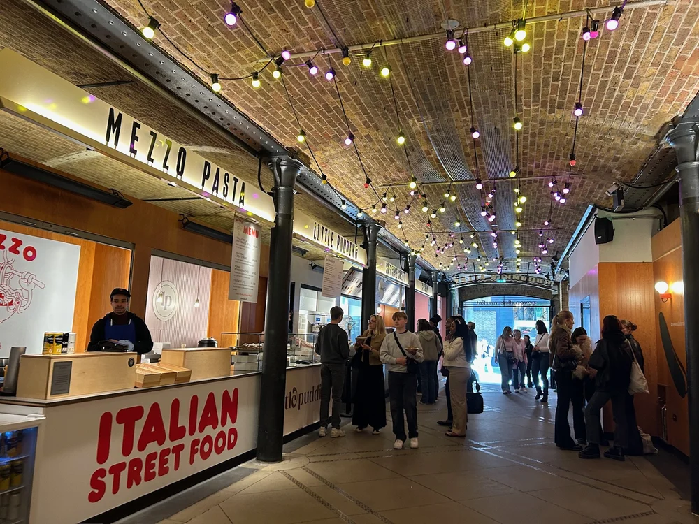 Food stalls Seven Dials Market