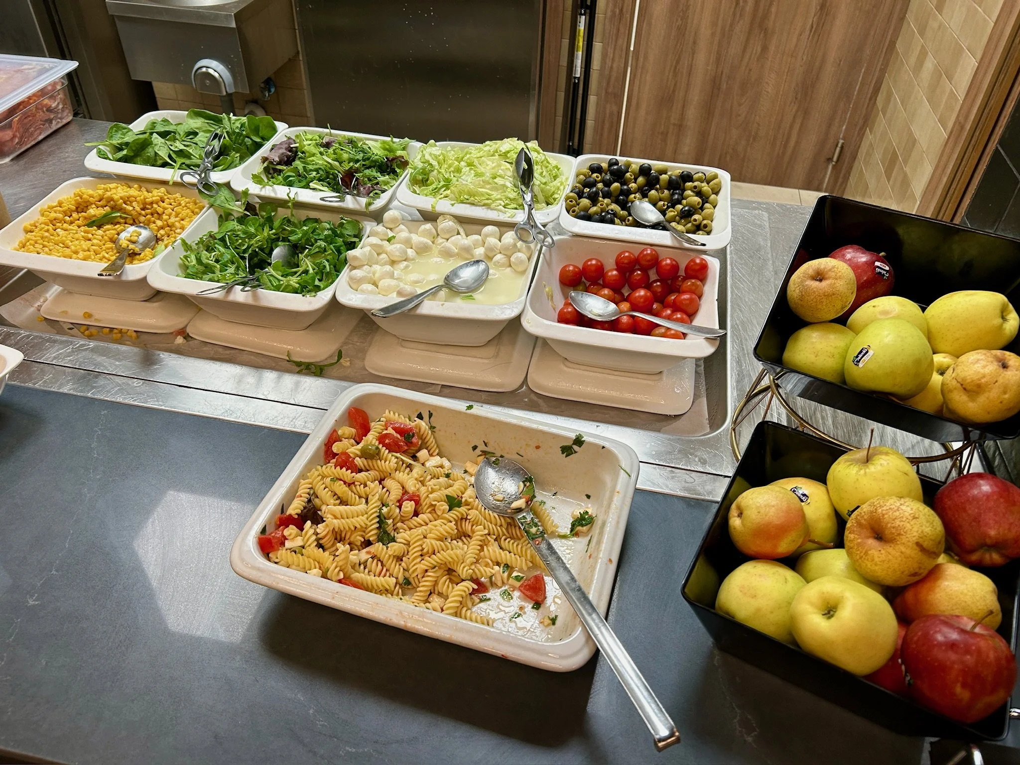Salad Prima Vista Lounge Rome FCO Terminal 3