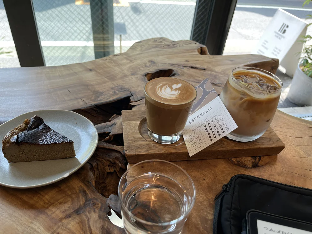 Coffee and cheesecake Woodberry Coffee Gakugei-Daigaku