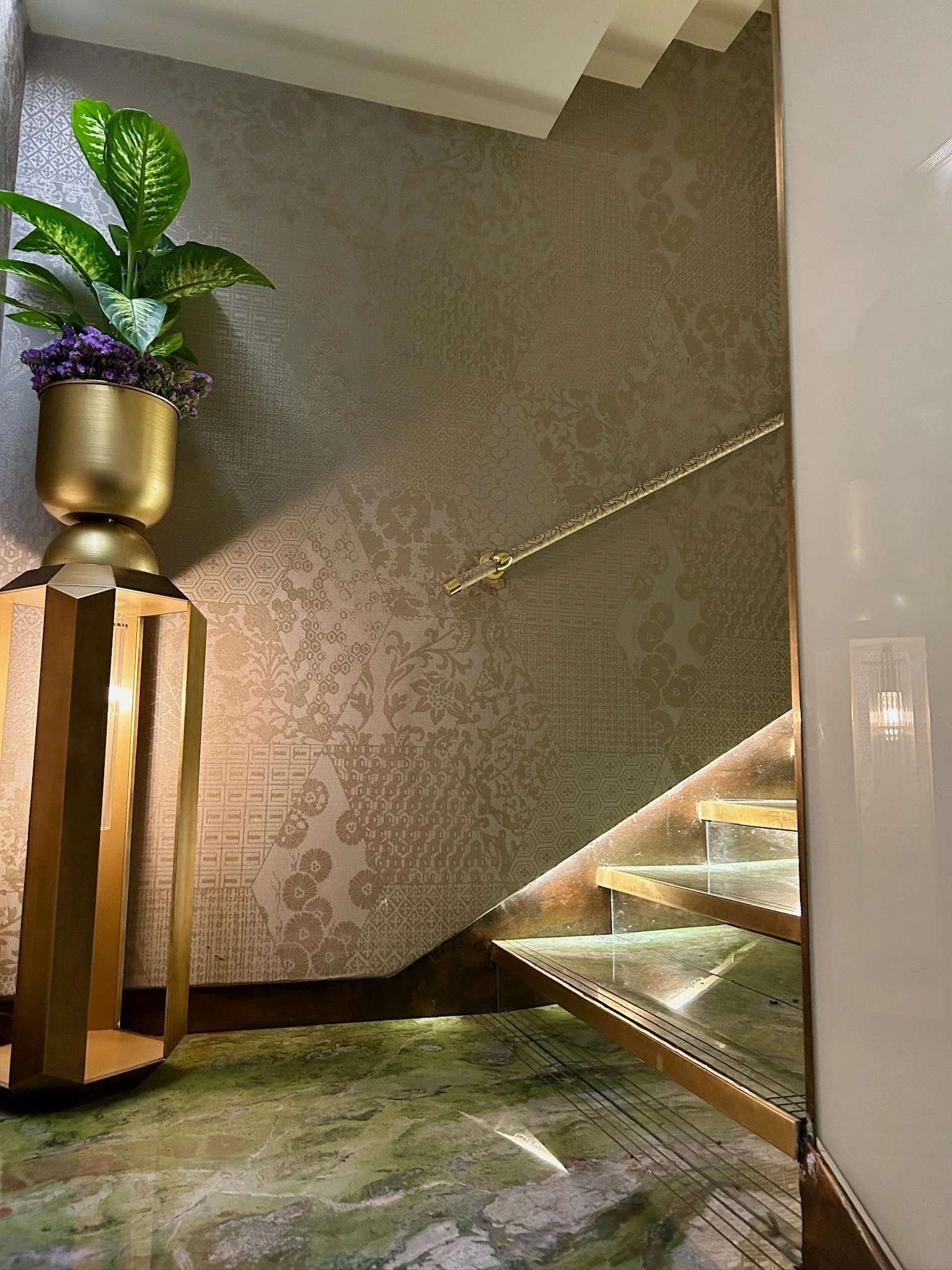 Aroma Restaurant Staircase