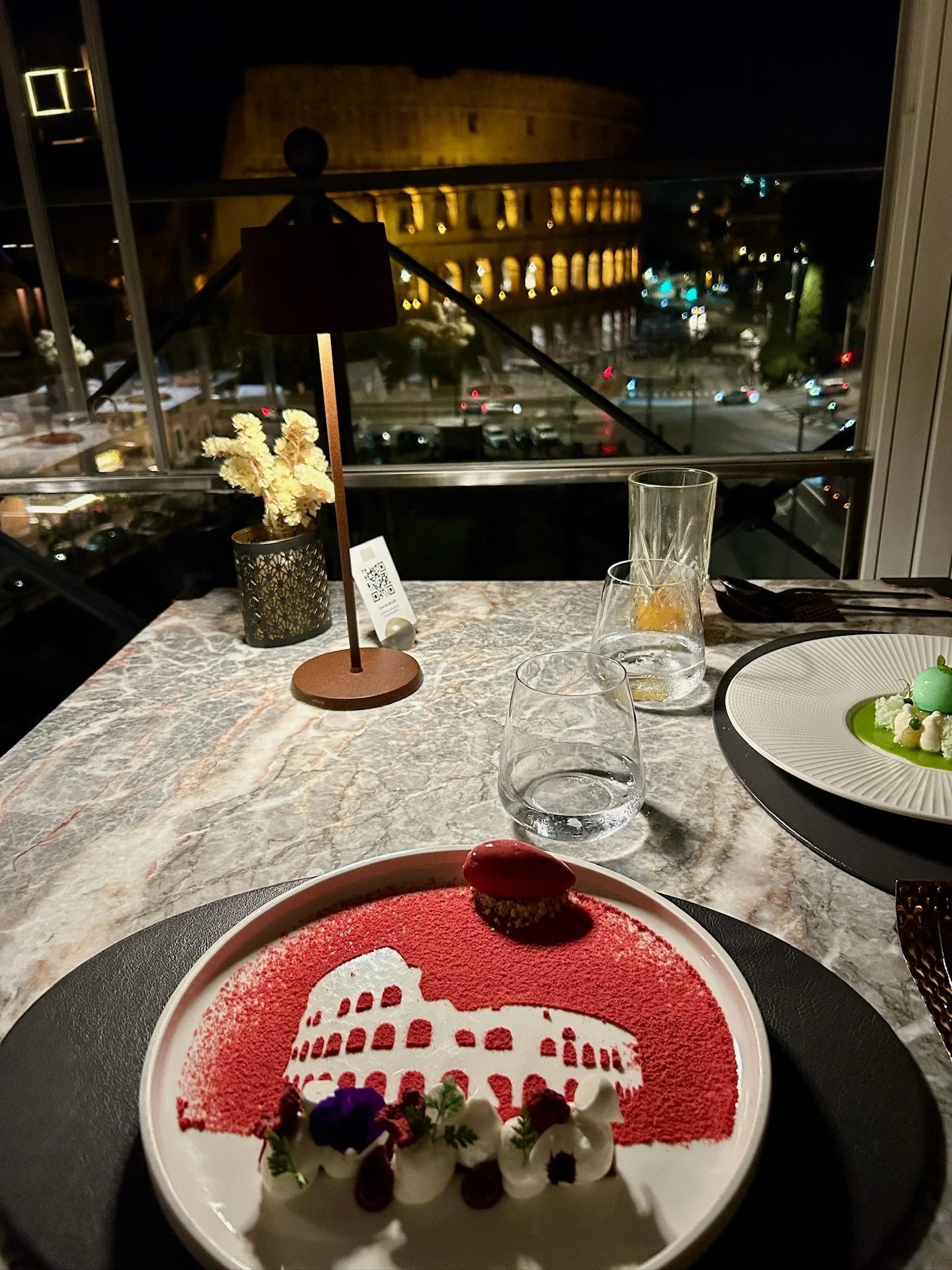 Aroma Colosseum Dessert View