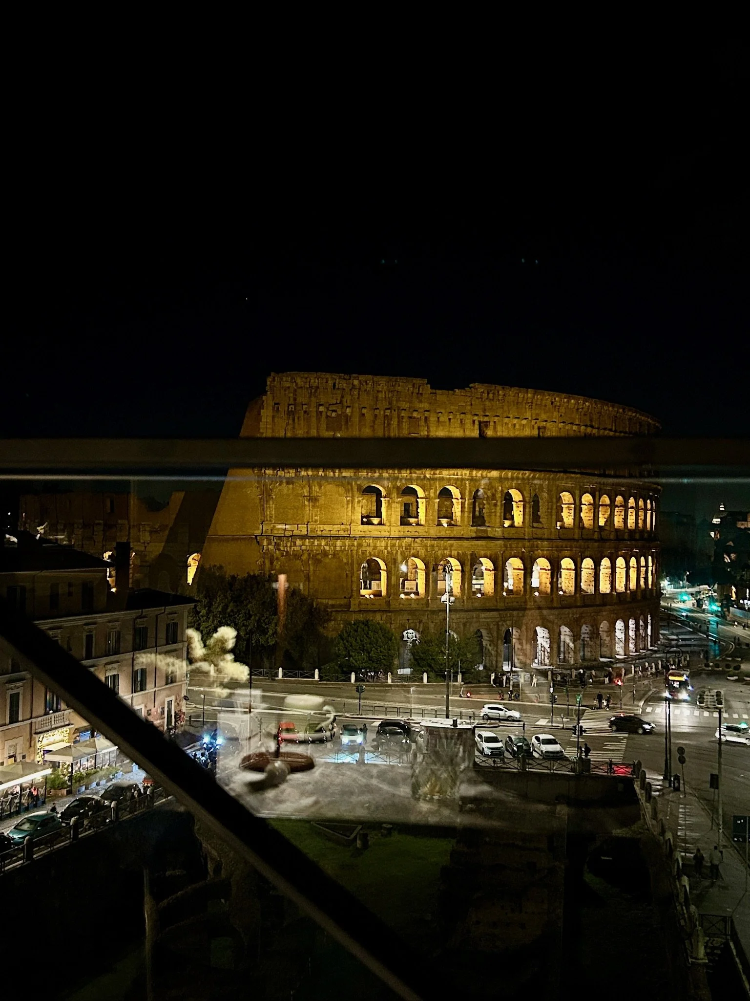 Aroma-Restaurant-View-Colosseum-Rome-Italy.JPG