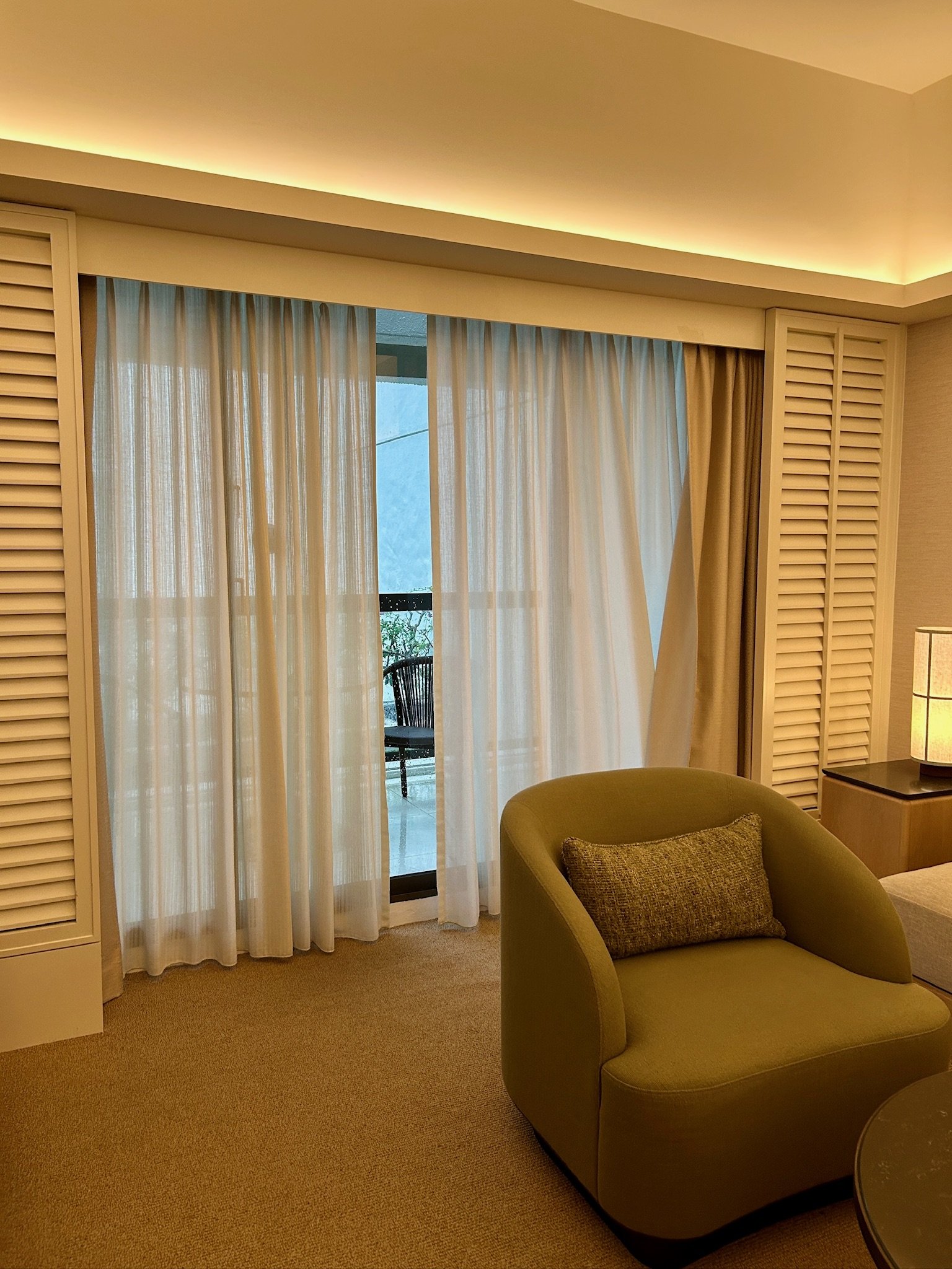 Conrad Singapore Orchard Window