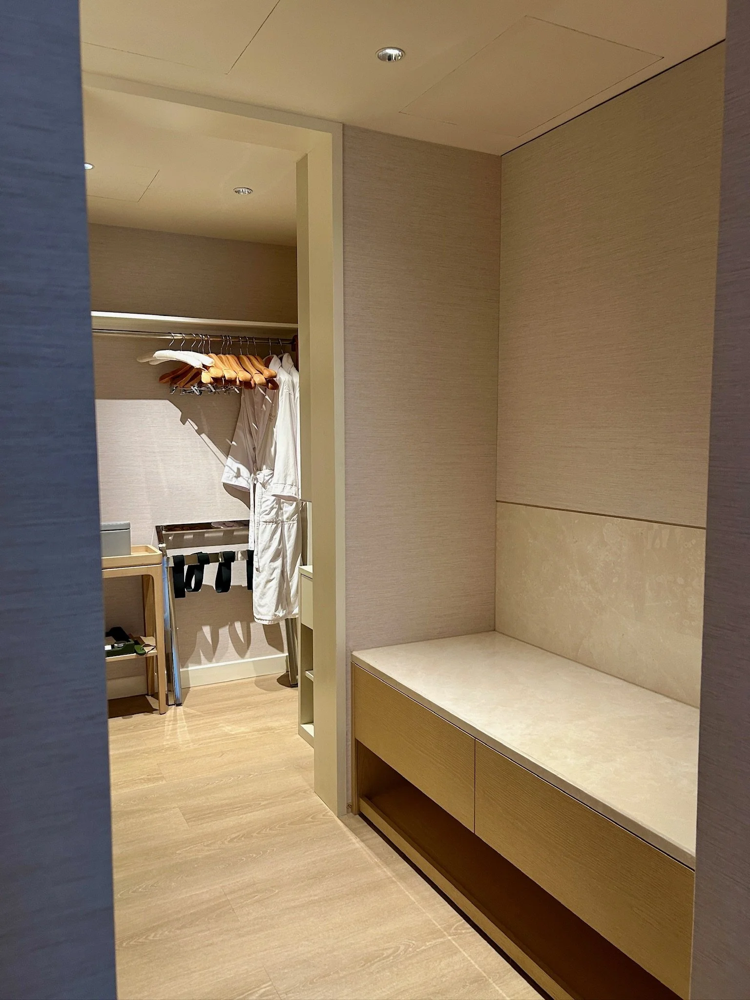 Conrad Singapore Orchard Executive Suite Closet