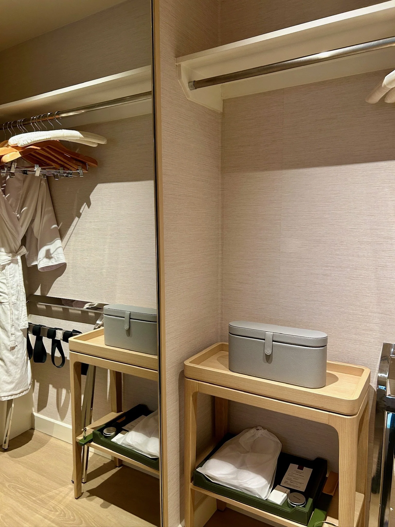 Conrad Singapore Orchard Closet