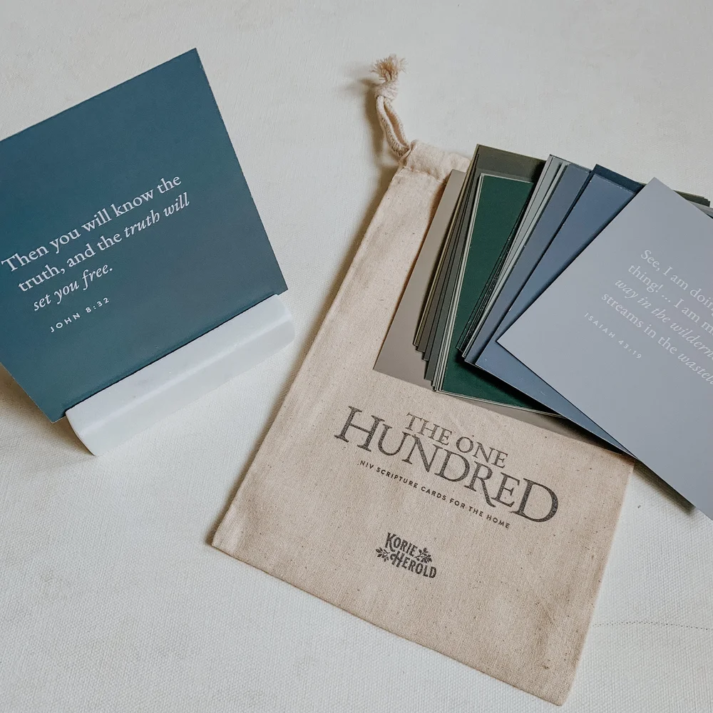 The 100 : NIV Scripture Deck with Stand — Korie Herold - Books & Gifts