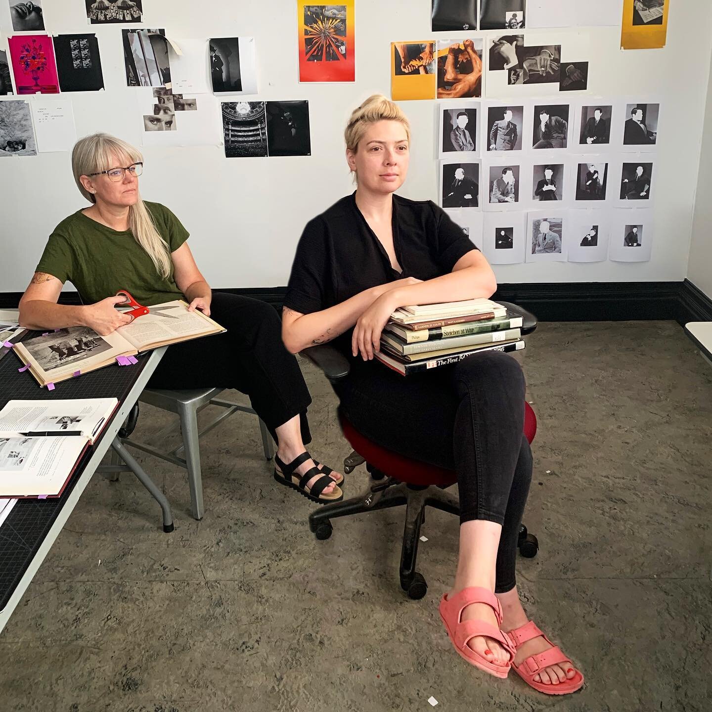 Gazing with Books and Scissors
2022
Visual Studies Workshop

@visualstudiesworkshop
@nattynattynatnatnat 
@kelli_connell