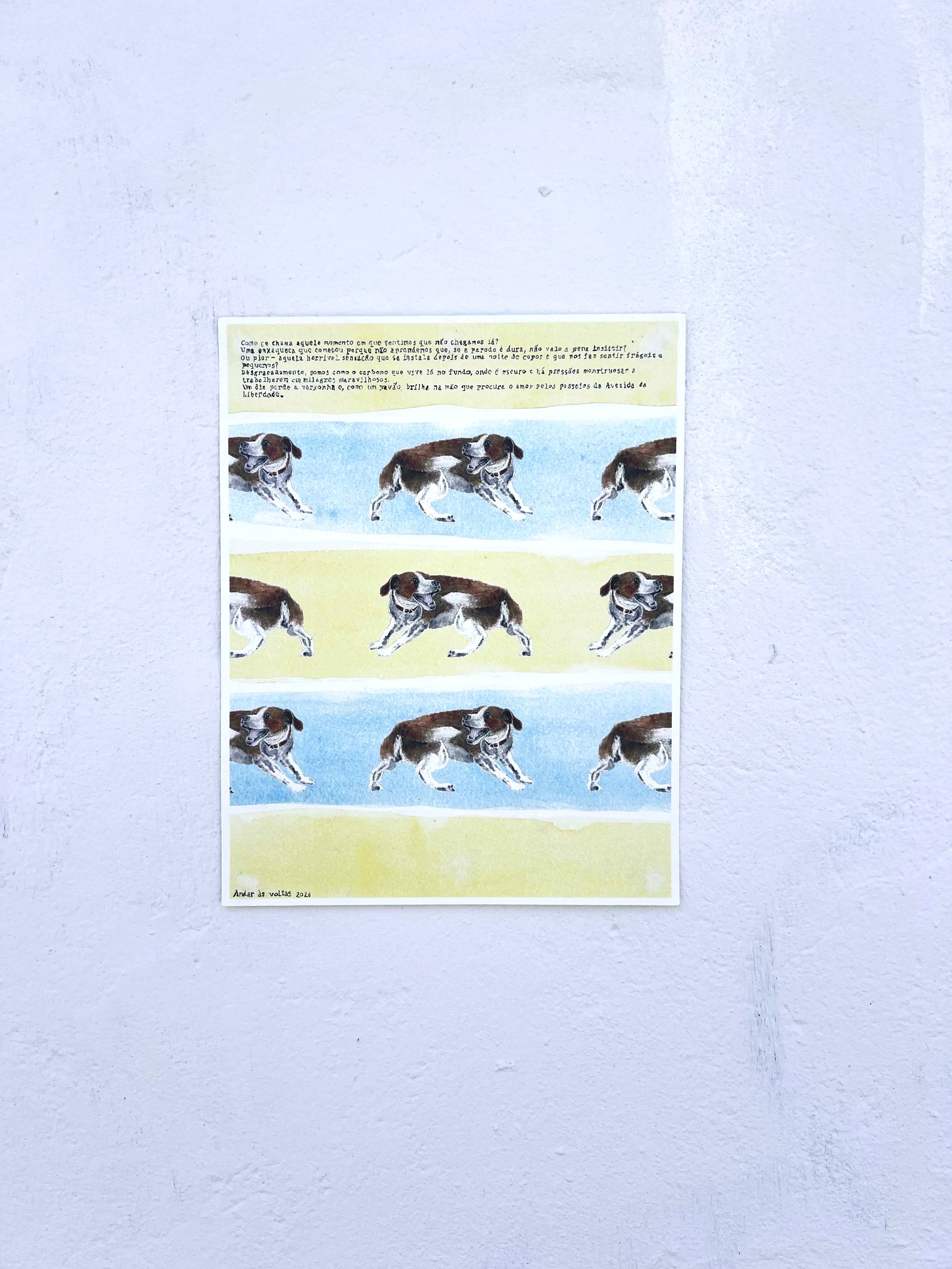 A collage of a running dog illustration with a poem written in Spanish above it. The background of the collage has a sky-blue section and a light yellow section at the bottom. The poem describes the dog's joyful and energetic nature, comparing it to a breeze that delights in love.