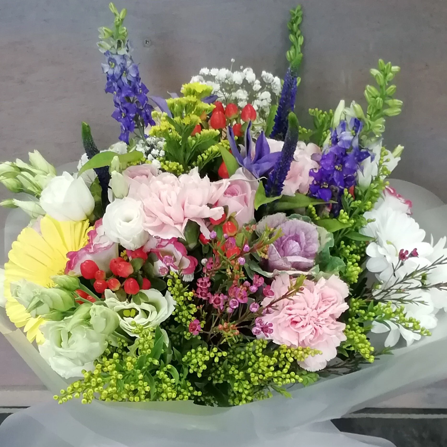 l cook florist carpenders park south oxhey hand tied signature bouquets flowers blooms delivery