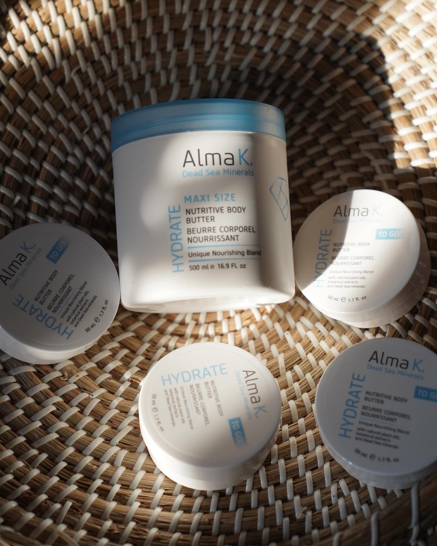 NEU ist die beliebte Bodybutter auch in der praktischen Reisegr&ouml;sse erh&auml;ltlich, sodass sie nun auch ins Feriengep&auml;ck passt um die Haut in den Ferien ausgiebig zu pflegen 🧳. 

*zieht schnell ein
*sorgt f&uuml;r gepflegtes Hautgef&uuml;