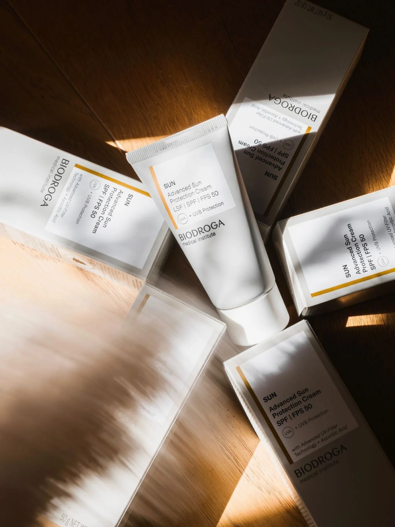 Die BIODROGA Sonnencreme mit LSF 50 sch&uuml;tzt die Haut zuverl&auml;ssig vor UVA und UVB-Strahlen und sorgt f&uuml;r eine nat&uuml;rliche, ebenm&auml;ssige Br&auml;une &ndash; f&uuml;r gesund strahlende Sommerhaut mit gepflegtem Glow ☀️. 

#lakokon