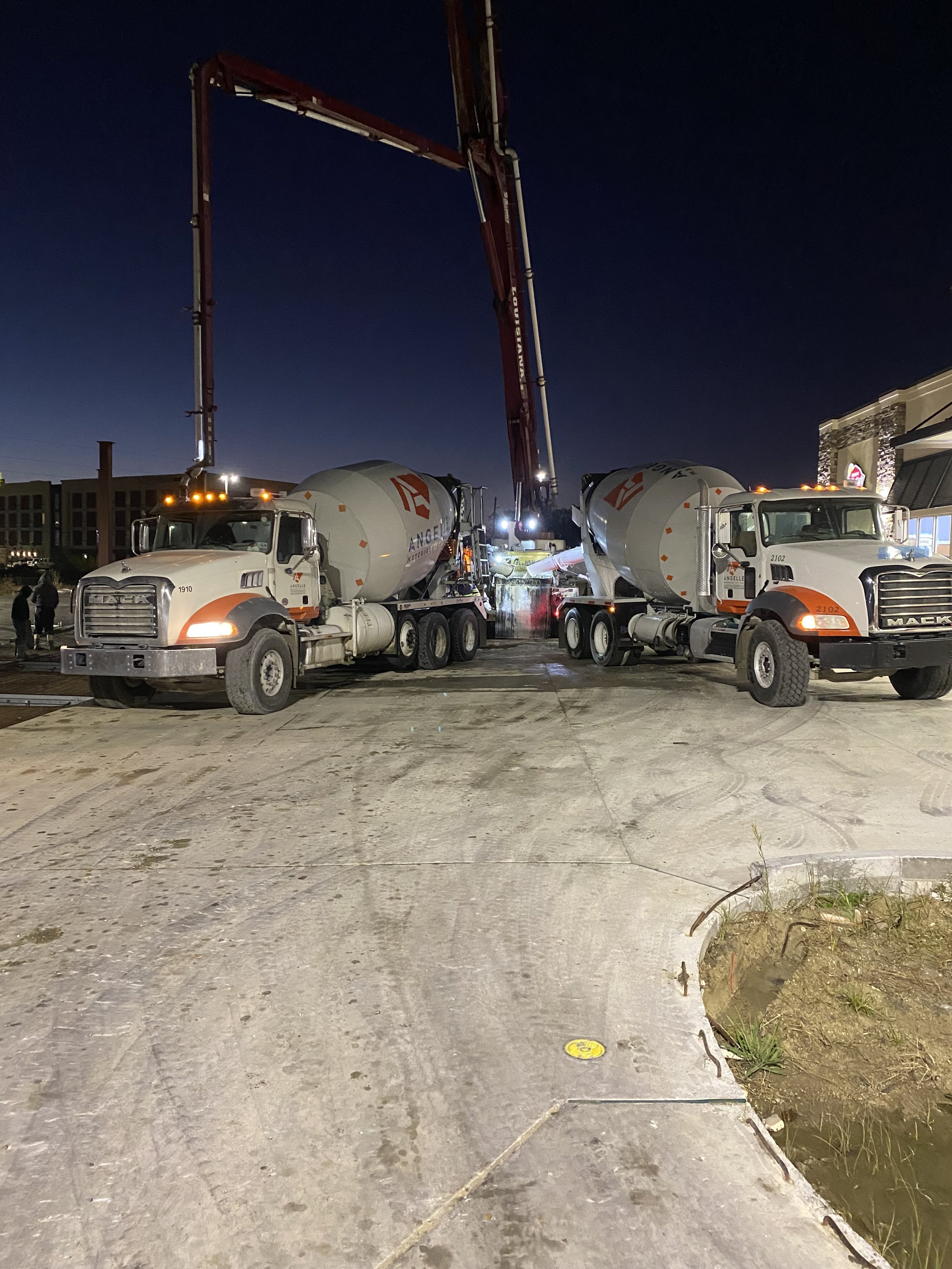 Commercial project - Another great night to pour concrete! Thanks MC Concrete for working with us to pour the Kangaroo Gas Station in Gonzales.