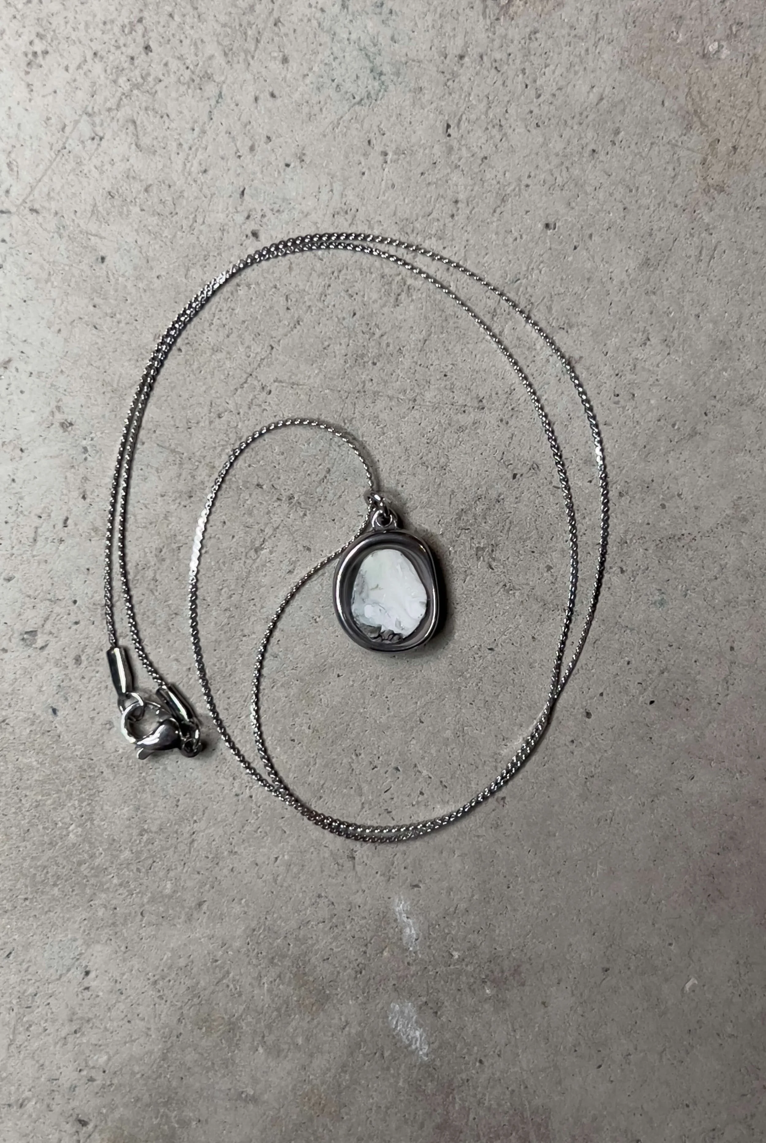 Stephanie-Vallieres-Art-et-design_Artiste_Collier12.jpg