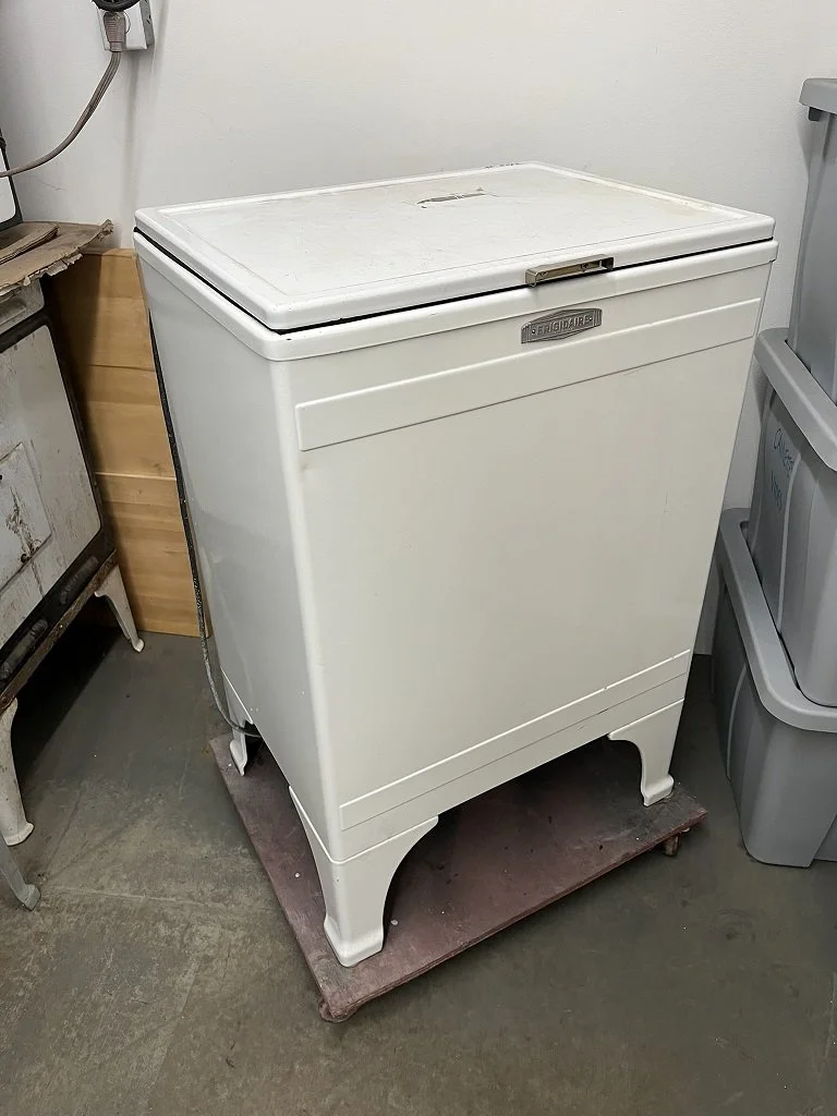 Frigidaire 1935 #542.JPEG