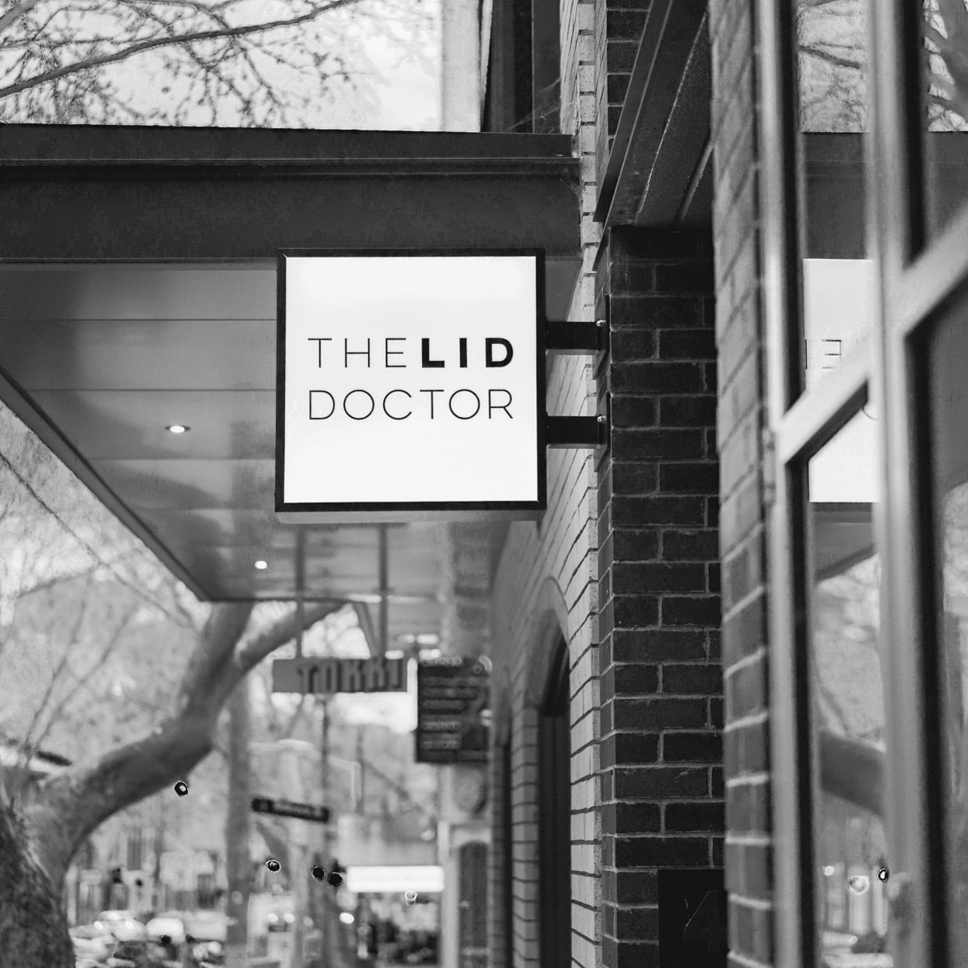 After a good lid, beer and alright chat- we&rsquo;ve got you. We have some availability over the weekend. Walk-ins welcome, bookings recommended!🍻

#goodhair #barbershop #goodvibes #beer