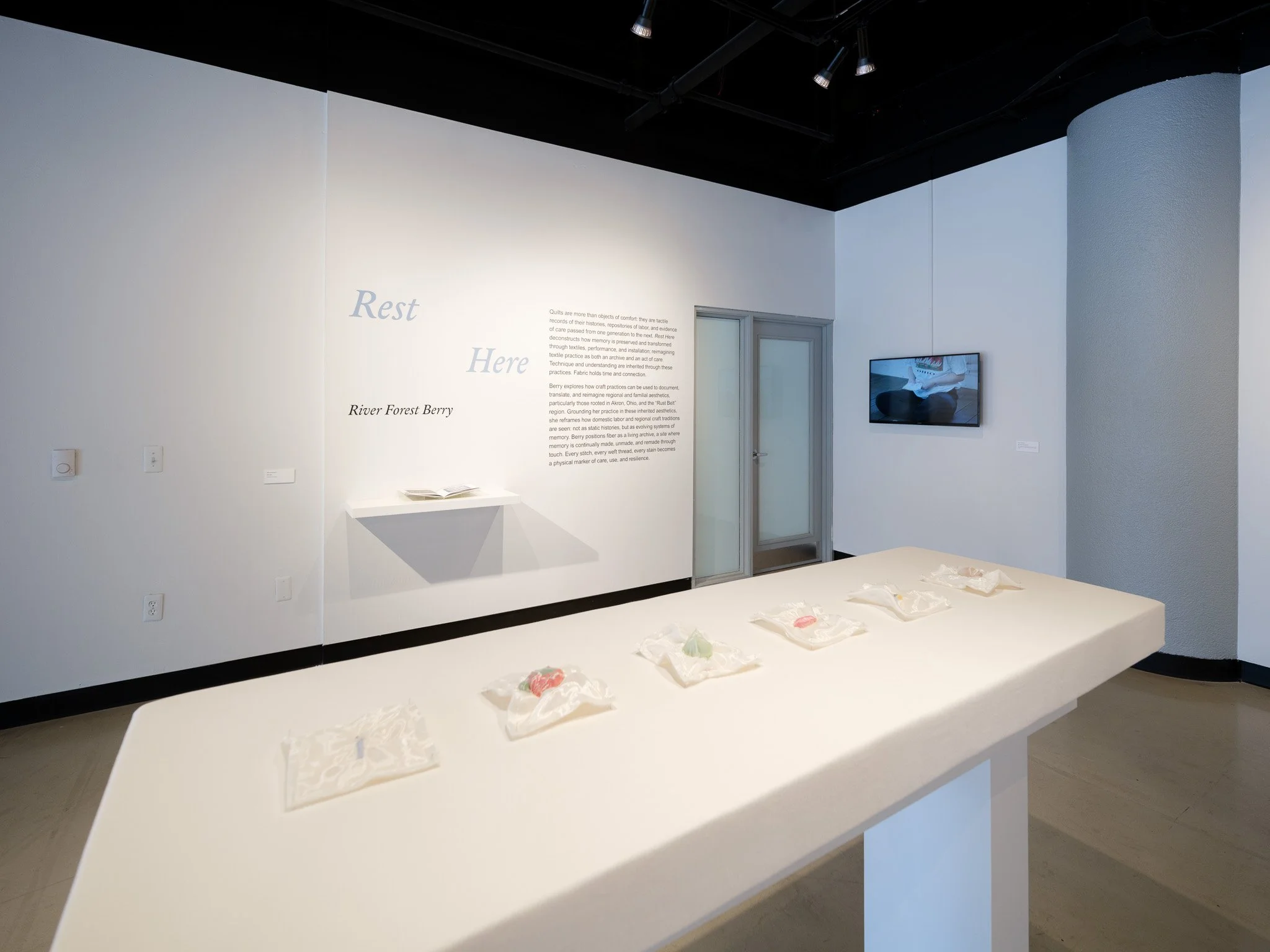 Rest Here akajie-6.jpg