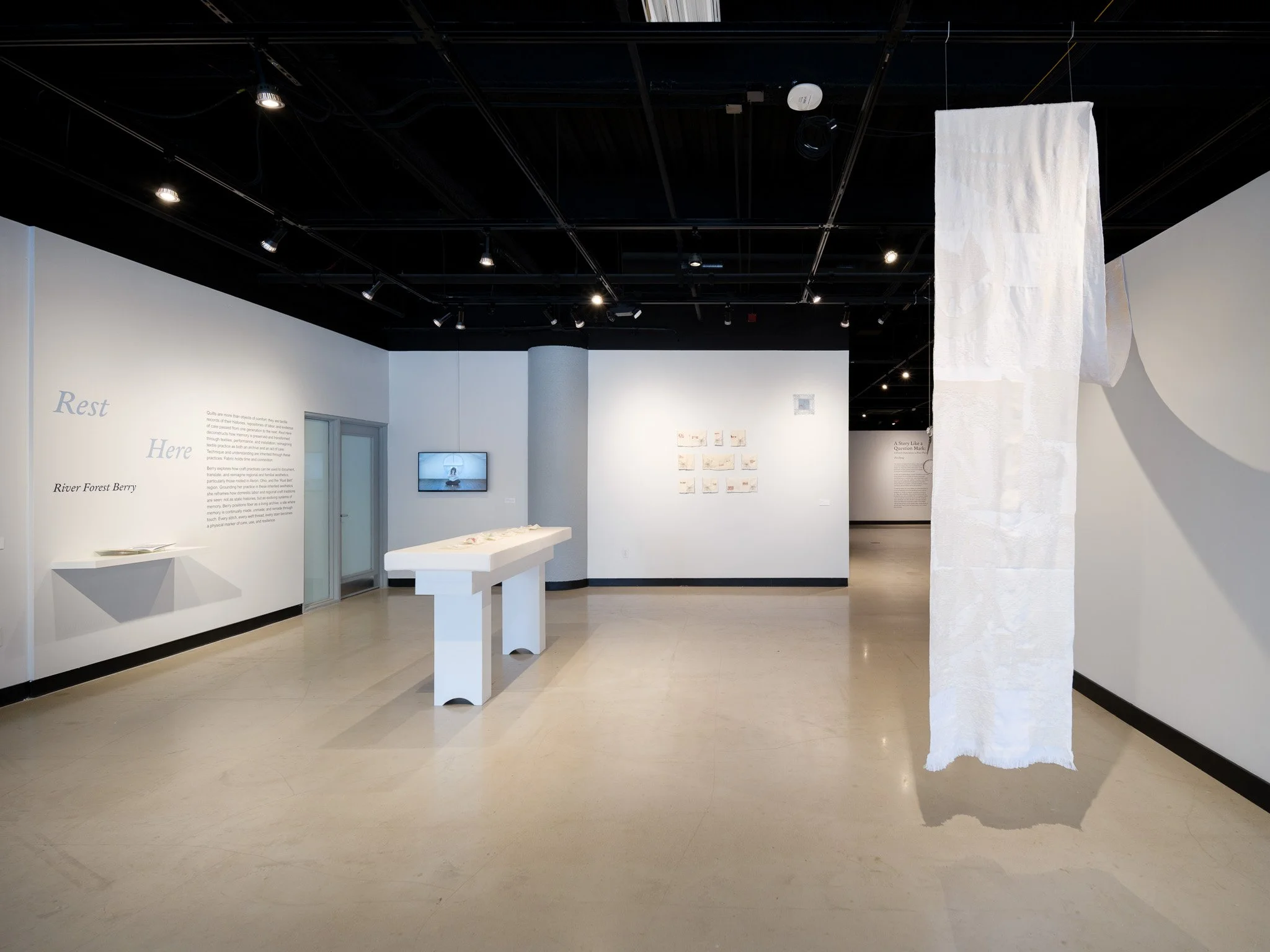 Rest Here akajie-4.jpg