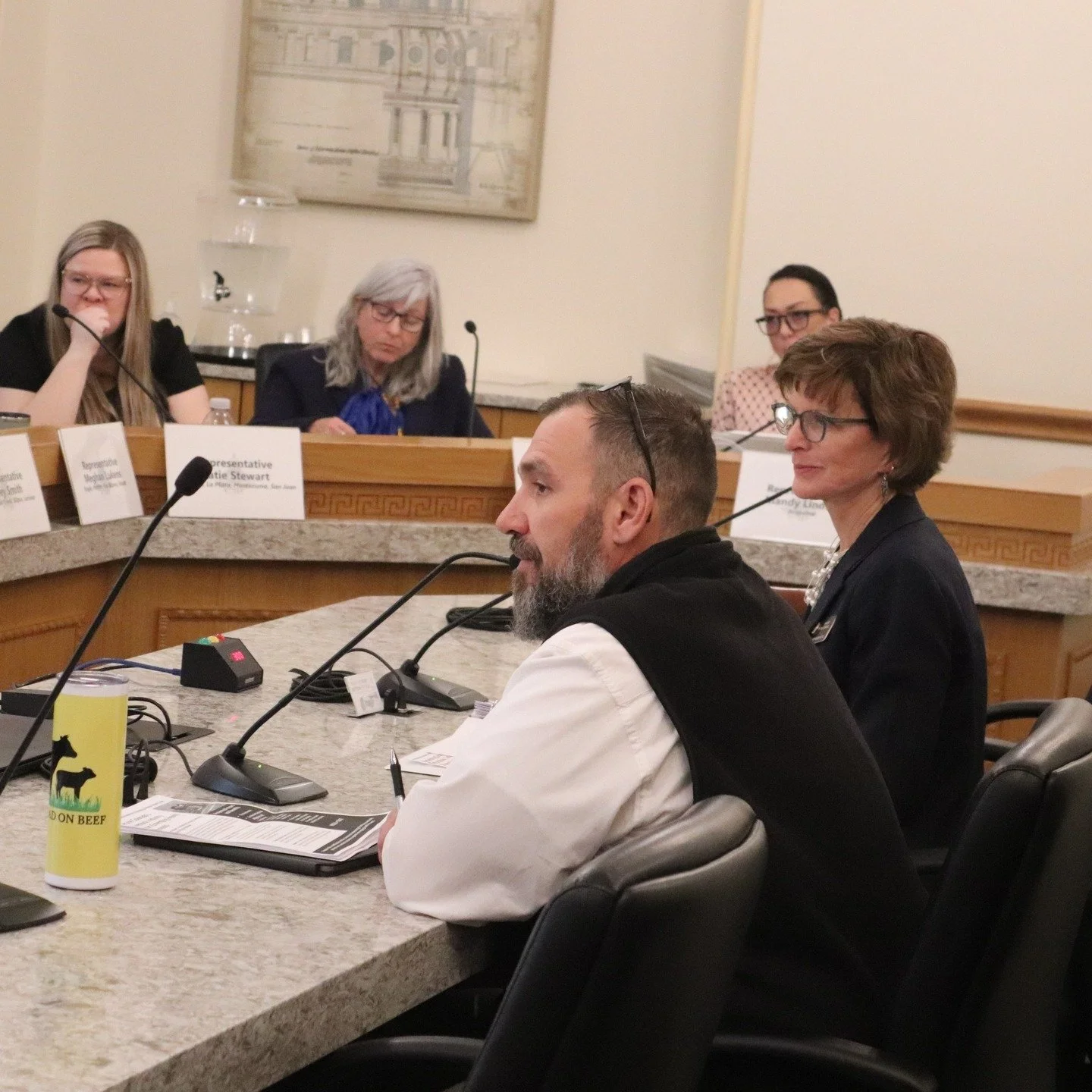 Today in the Ag Committee, HB26-1067 passed unanimously! Sponsored by @reptywinter, this bill allows agriculture officials to use existing livestock funds to prepare for and respond to disease outbreaks and contamination threats, helping protect Colo