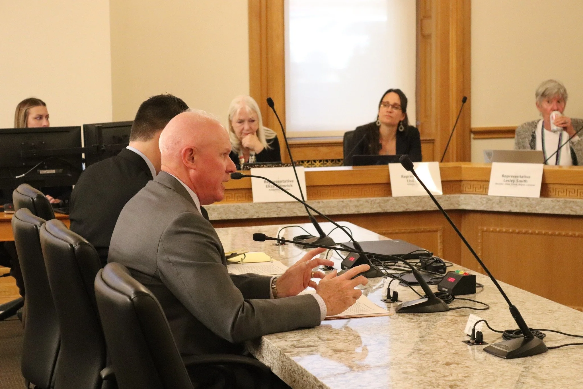 HB26-1070 by @rephartsook passed in Committee! This bill requires affirmative provider consent from dental insurance contracts before insurers can lease provider networks to third parties. This bill addresses provider concerns about transparency and 