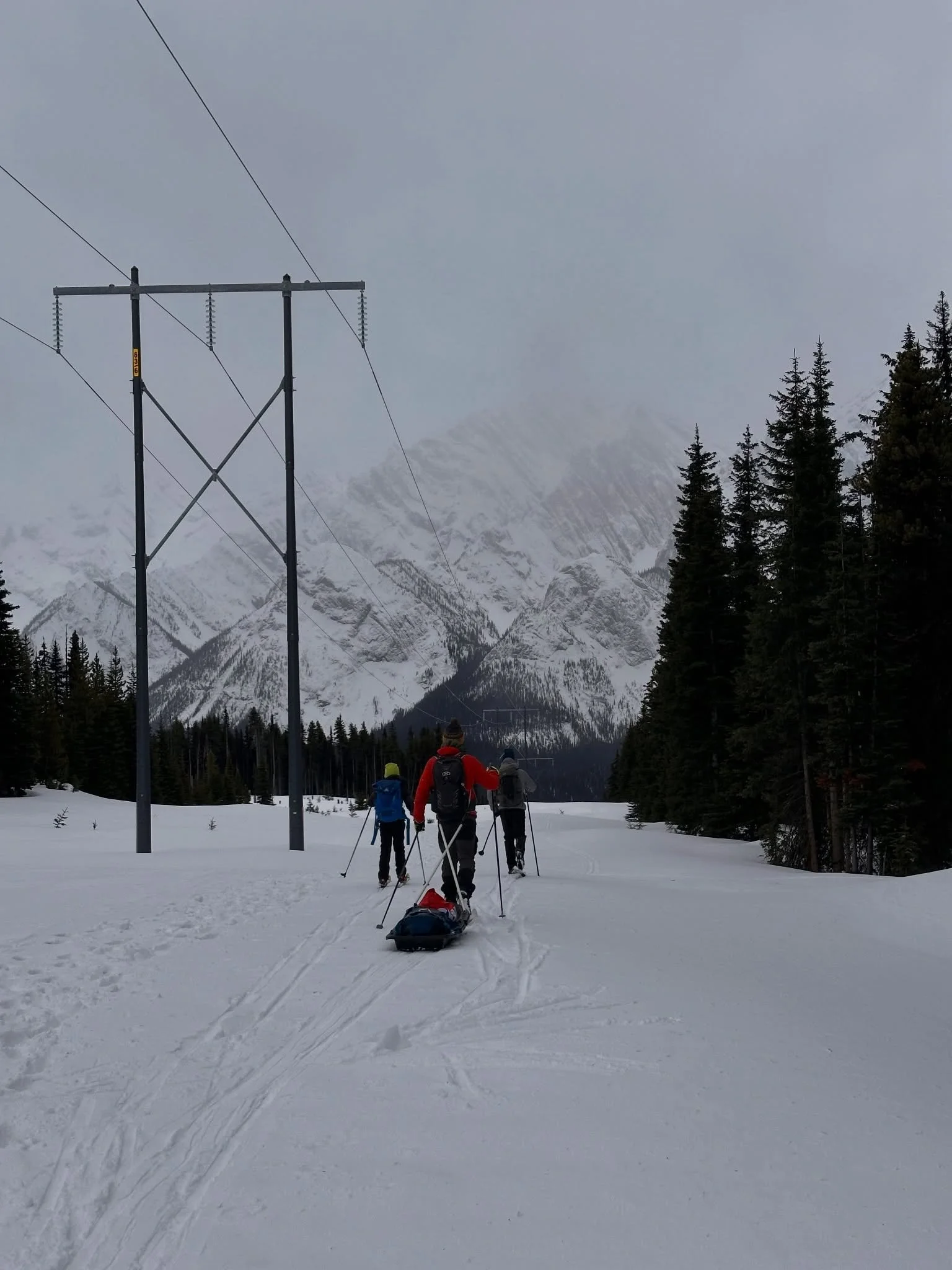 Last year we froze our butts off at the Elk Hut&hellip; so naturally, we thought it would be a great idea to come back for round two.

This time? Perfect temps, sunshine, blue skies, starry nights and the kind of weekend that reminds you why saying y