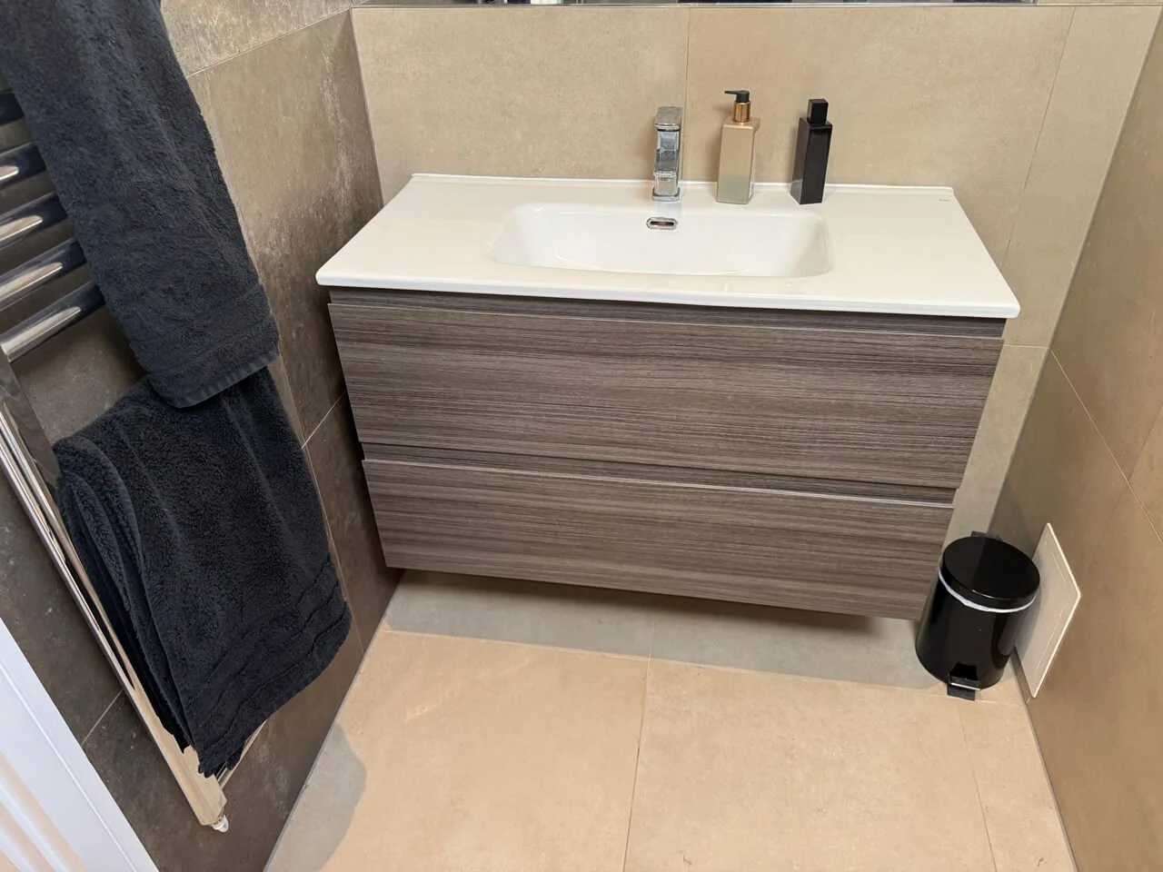 sc_bathroom3.jpg