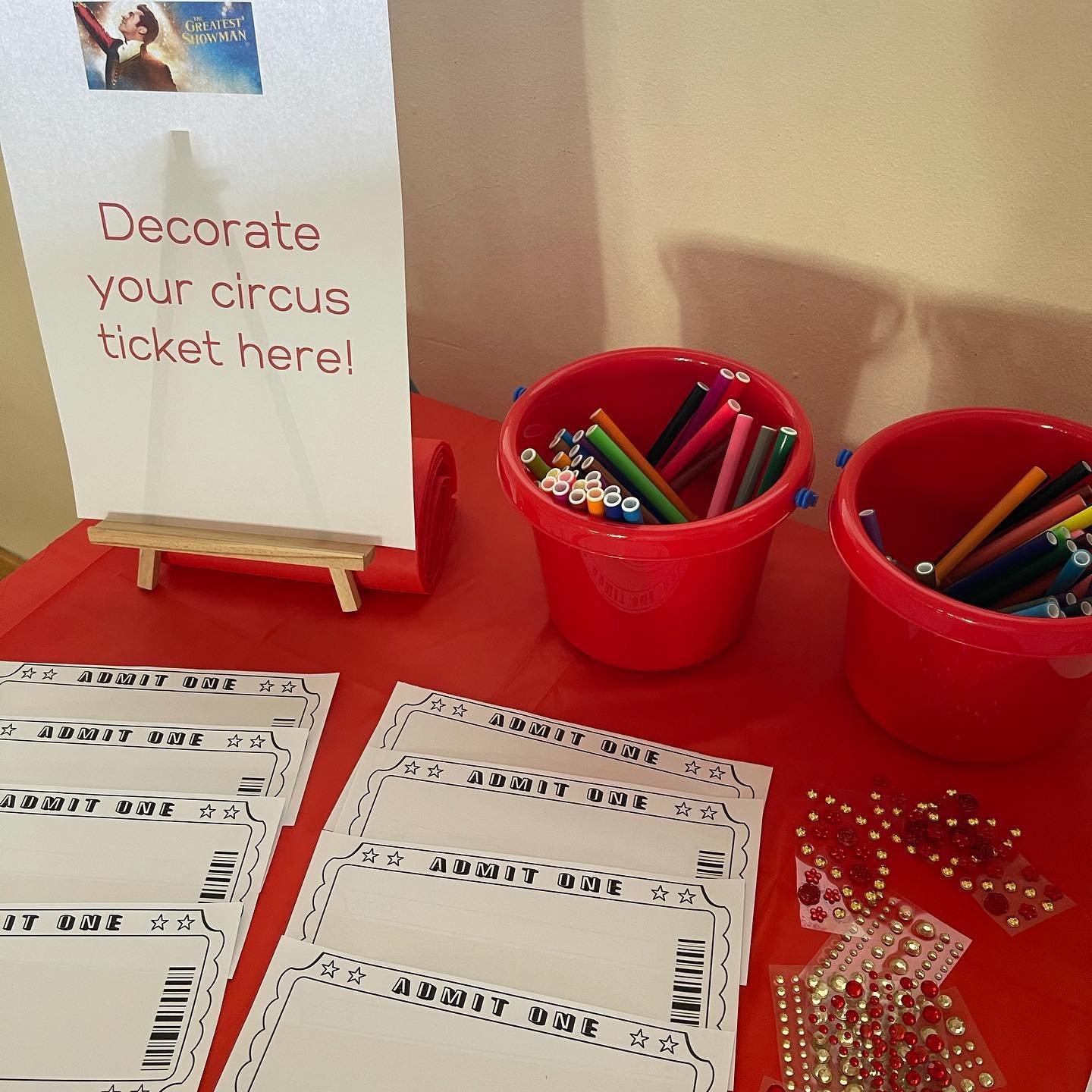 Dancing, craft, fun and games! #singapore #expatsingapore #mumsinsingapore #dance #ballet #modern #tap #dancesingapore #istd #istdinsingapore #expatlife #expatlifesingapore #lovetodance