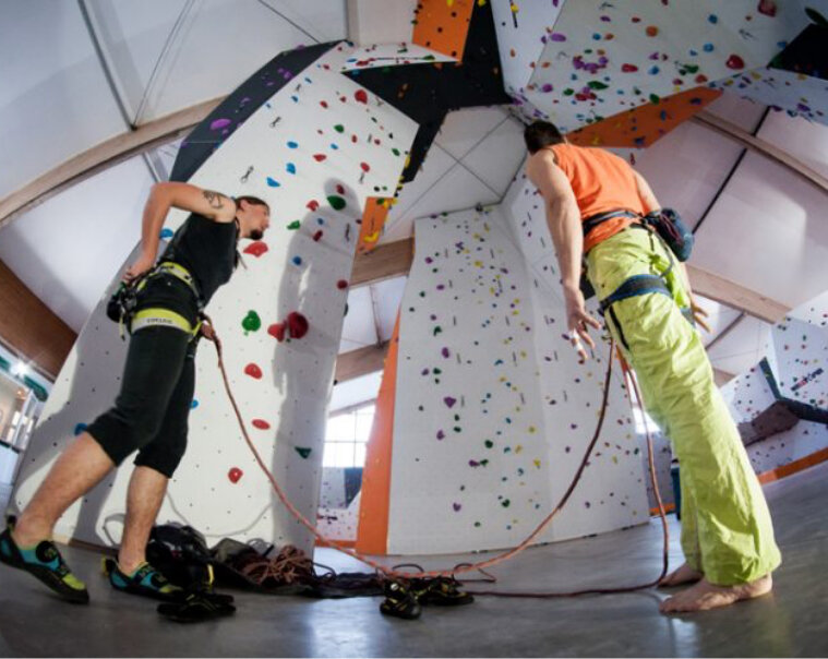 naturfreunde-climbing-hall.jpg