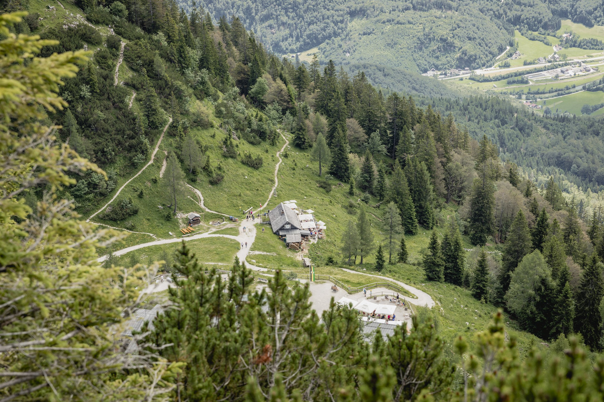 katrin-alm-blick-bergstation.jpg