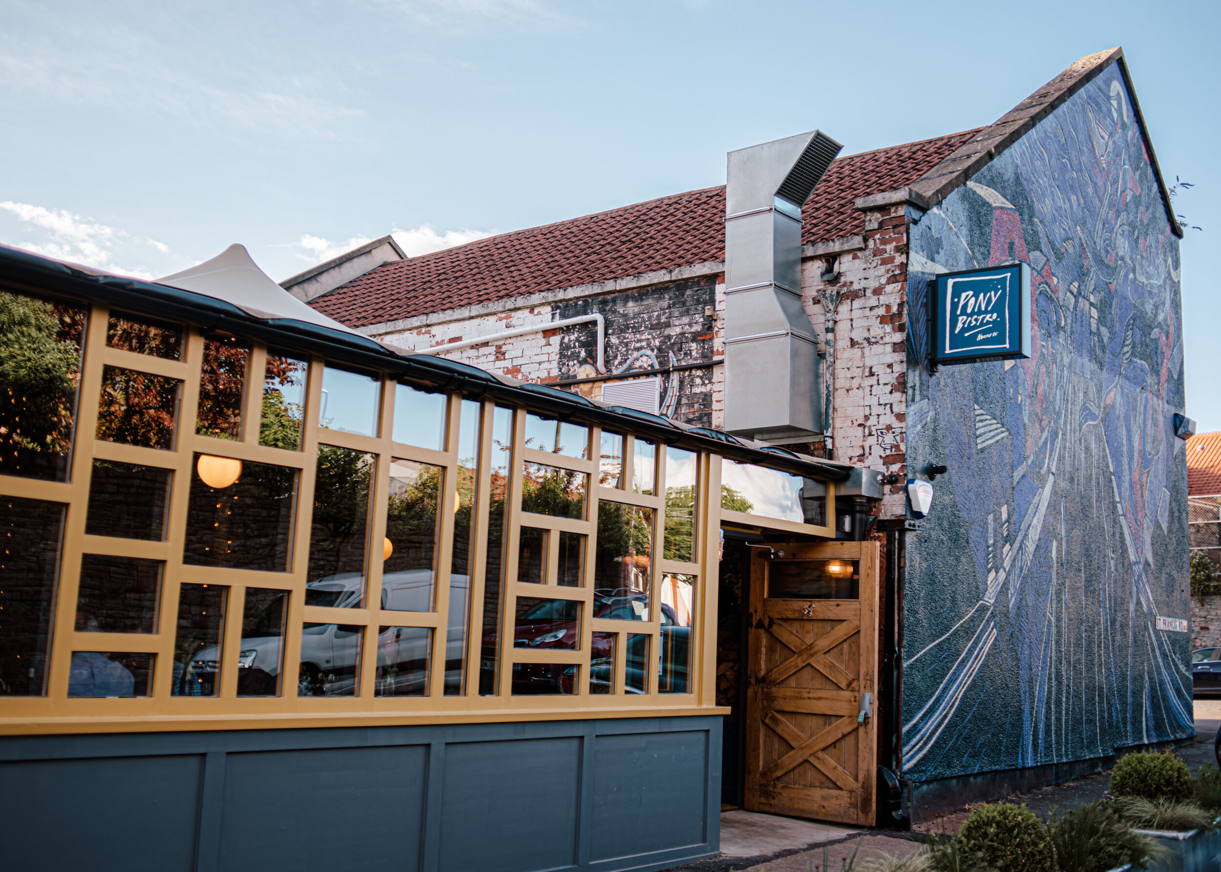 PONY_BISTRO_001.jpg