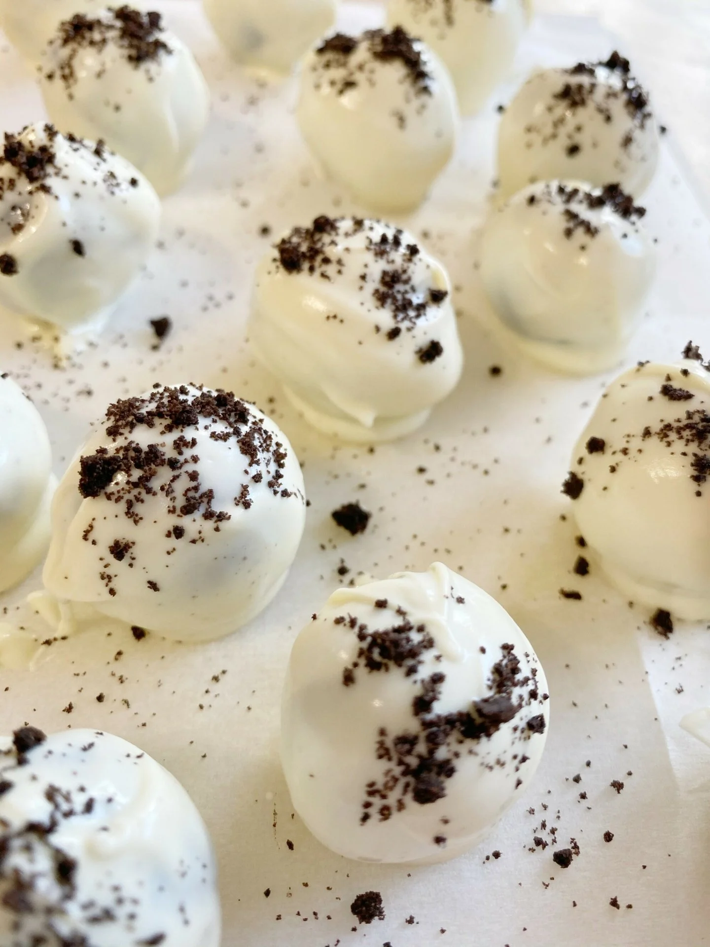 Your wedding cake is the centrepiece of your big day, but why stop there? 
You can elevate your dessert table with a beautiful array of edible treats that perfectly complement your cake and ensure that there&rsquo;s something for everyone. 

Consider