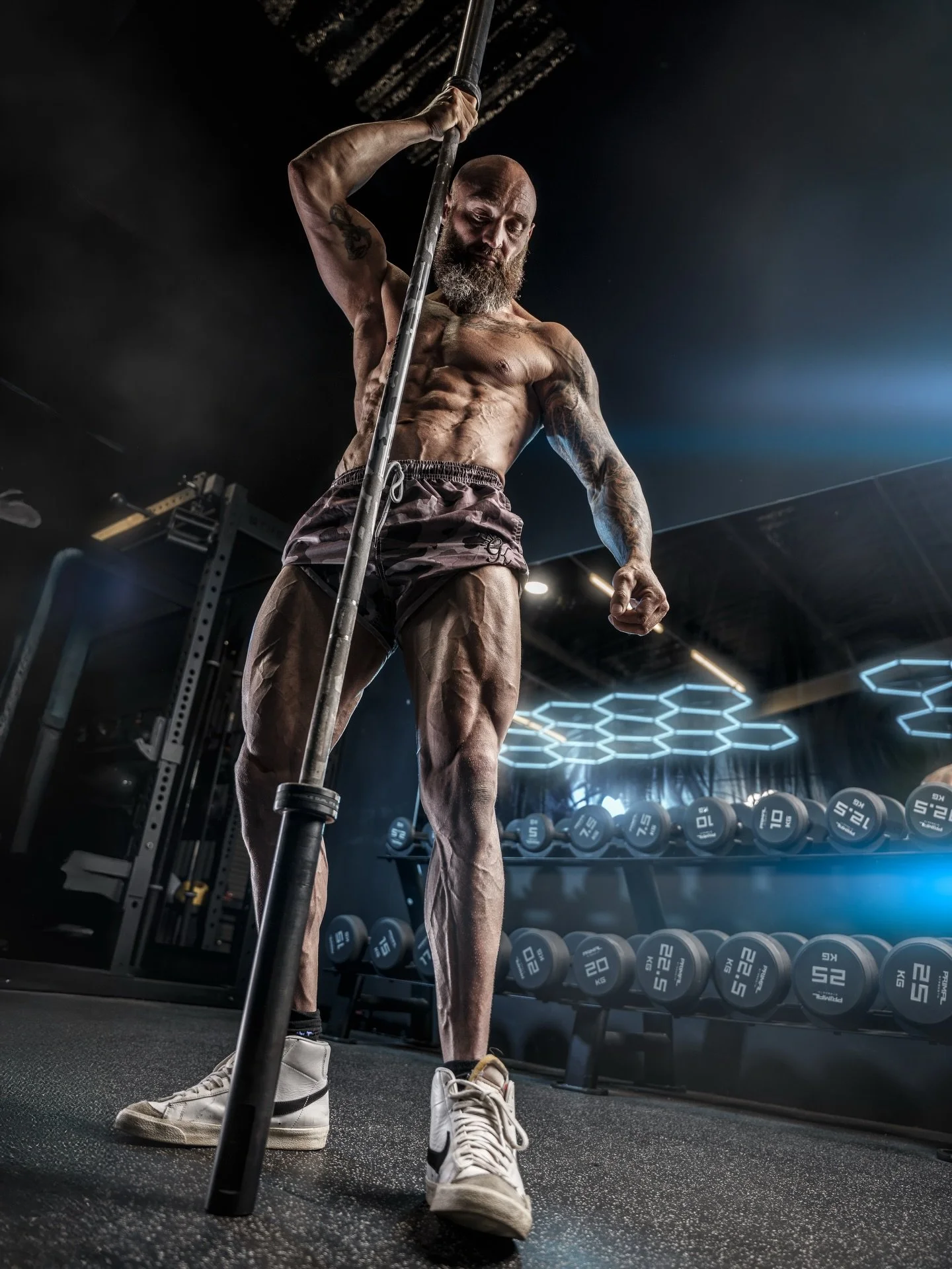 Since the last reel didn&rsquo;t perform well and most people didn&rsquo;t make it past 9 seconds and missed the banging shot of the legendary @cartwright17636 😂 
here it is again for high res, for anyone who needs a stronger hook for your attention