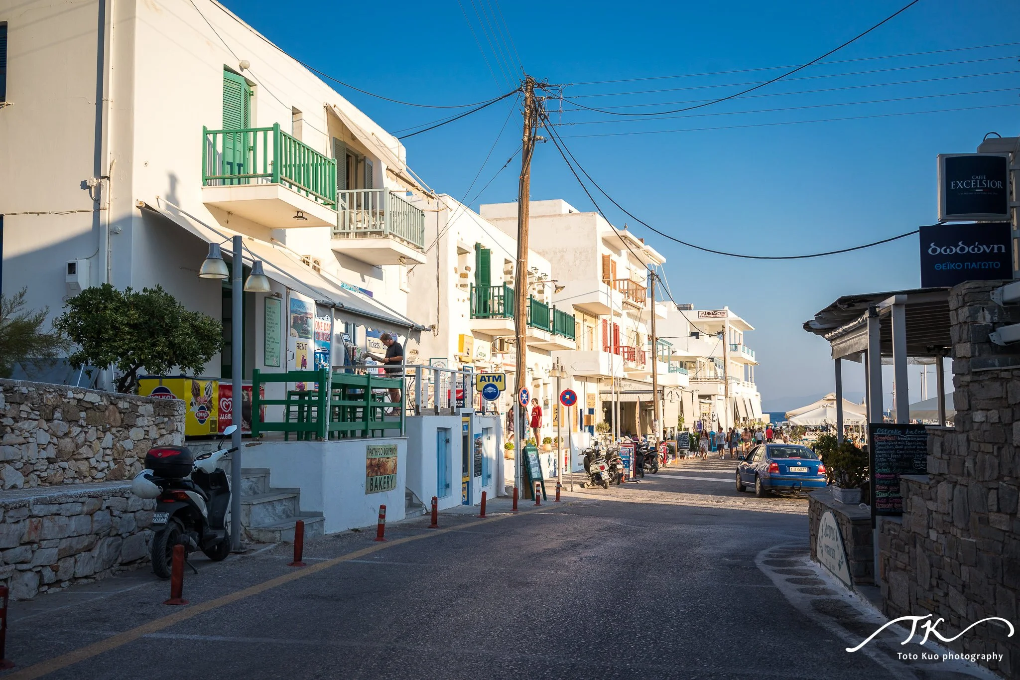 帕羅斯海鮮推薦 Siparos 餐廳美食拍攝，連結餐廳地圖與菜單必吃項目，方便行程安排。 / Paros seafood pick Siparos restaurant food photography with map link and must-try dishes for itinerary planning.