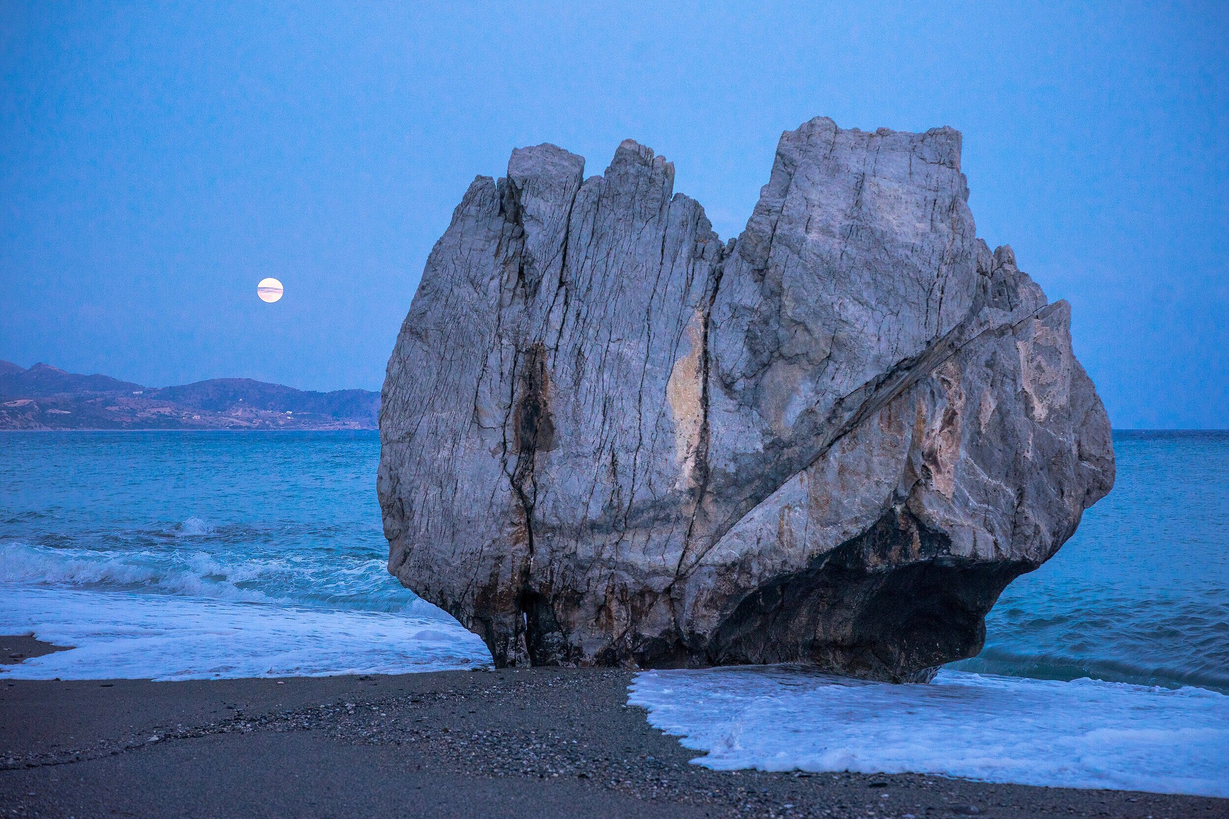 Crete, 克里特島,The best Greek islands to visit in 2021, Greek islands that promise unforgettable holidays. Discover them! Greek islands best attractions, best beaches, where to visit, Which is the most beautiful island in Greece? the most picturesque Gr