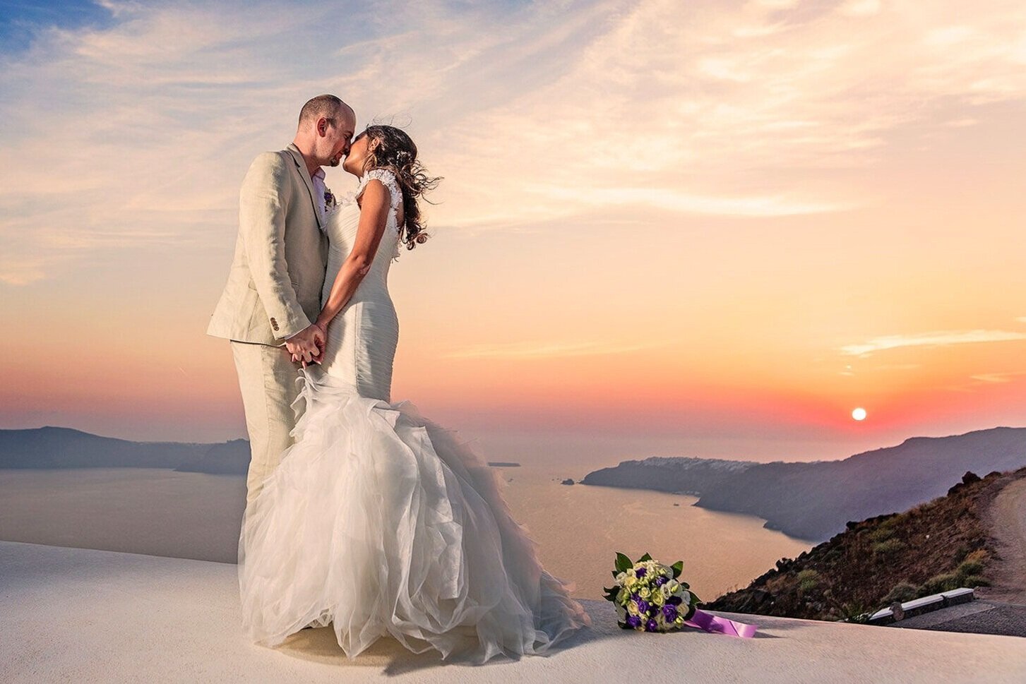 Santorini wedding photographer with more than 10 years wedding photo shooting experience. A unique photography session on the most beautiful island Santorini. Discover the highlights and hidden gems of Santorini.Flying Dress Photoshoot in Santorini.…