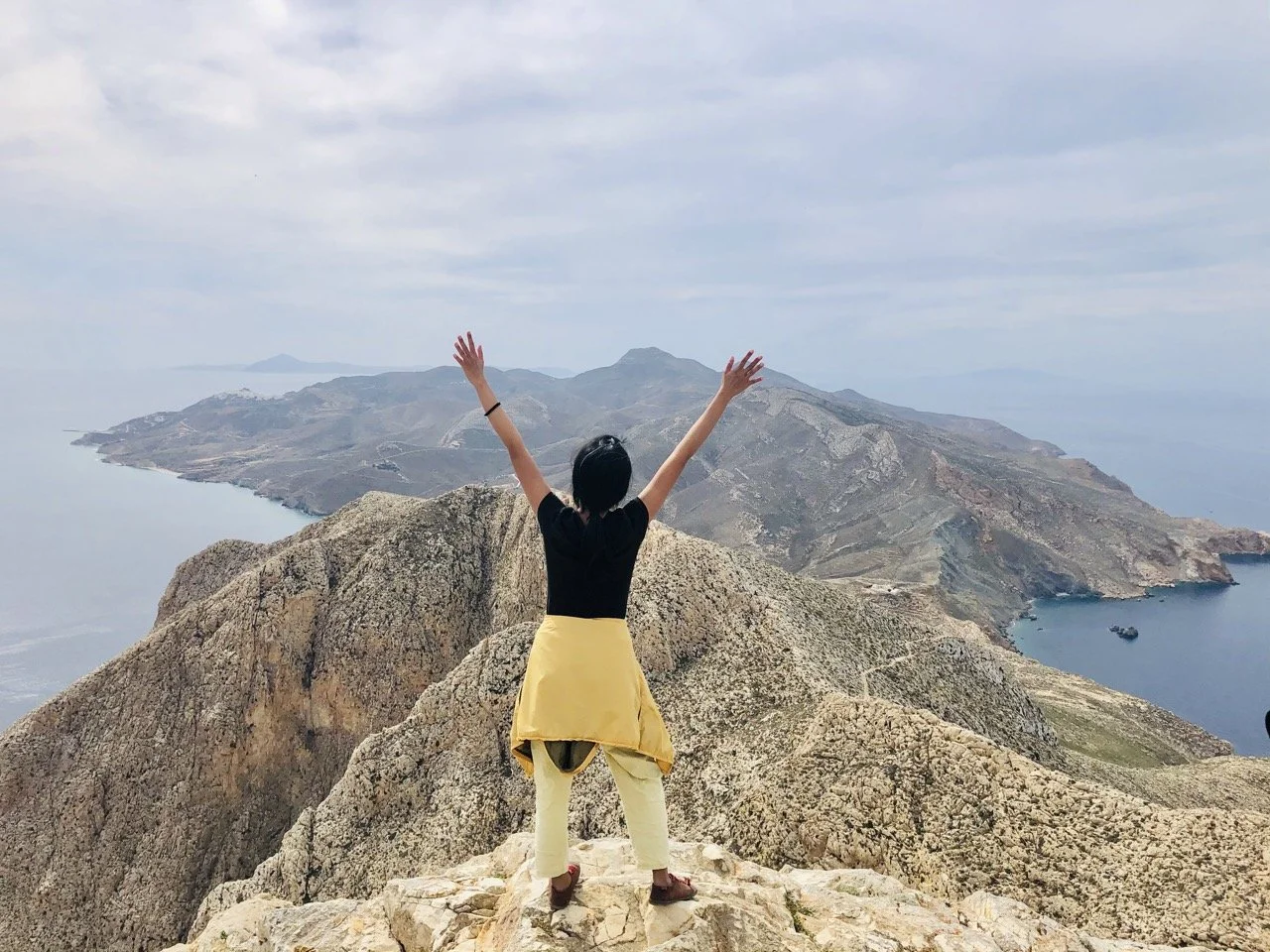 【希臘小島旅遊指南】Anafi 阿納菲島旅遊攻略2025：1-3 天深度旅遊秘境全指南、景點推薦、餐廳美食與最佳拍攝地點 Anafi Island Travel Guide 2025: Your Ultimate 1-3 Day Itinerary, Hidden Gems, Food &amp; Photo Spots