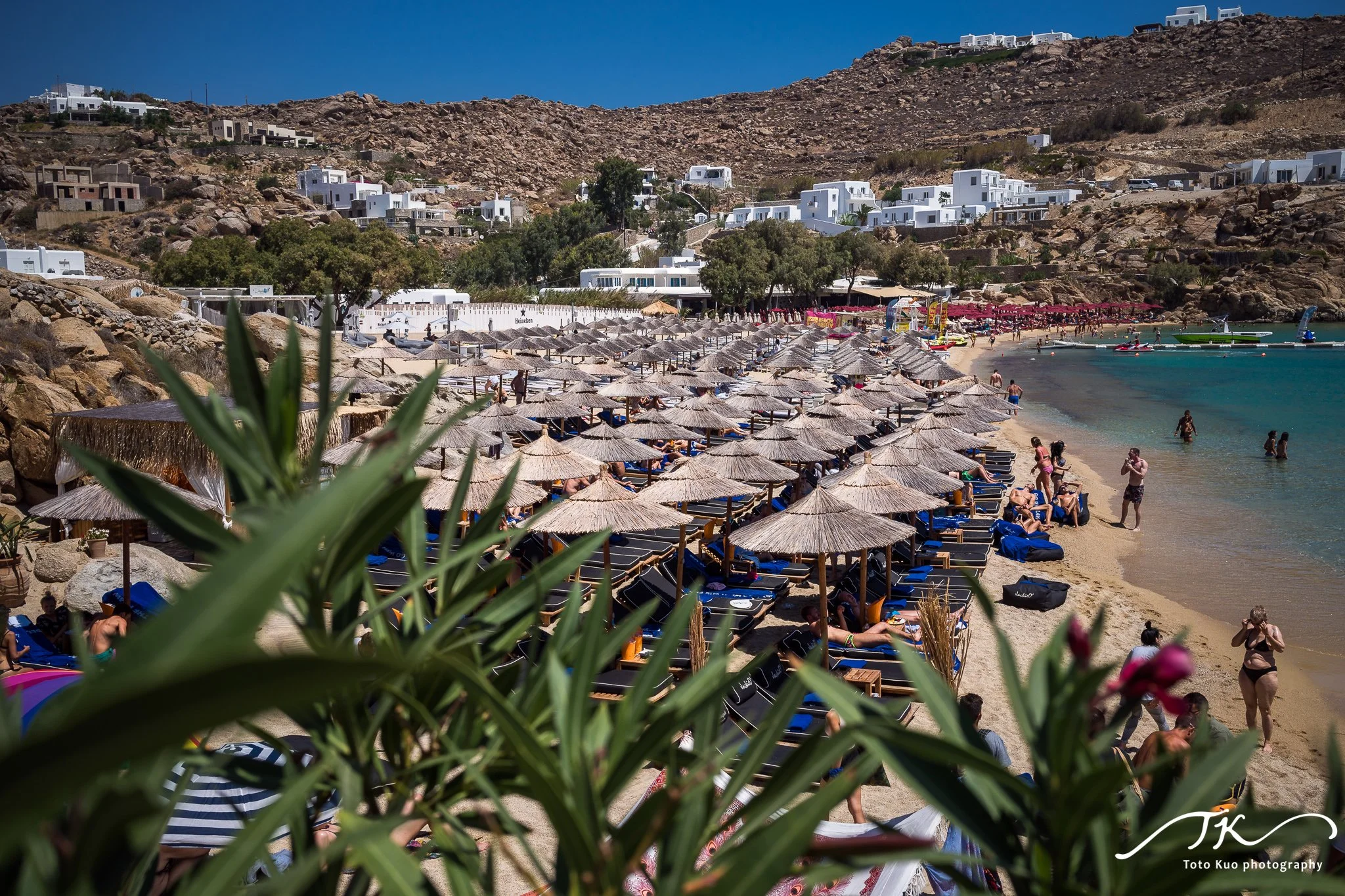 Photographer packing and gear checklist for Mykonos travel, tailored to a 3–5 day itinerary with lens, tripod and filter recommendations for coastal and town shoots.