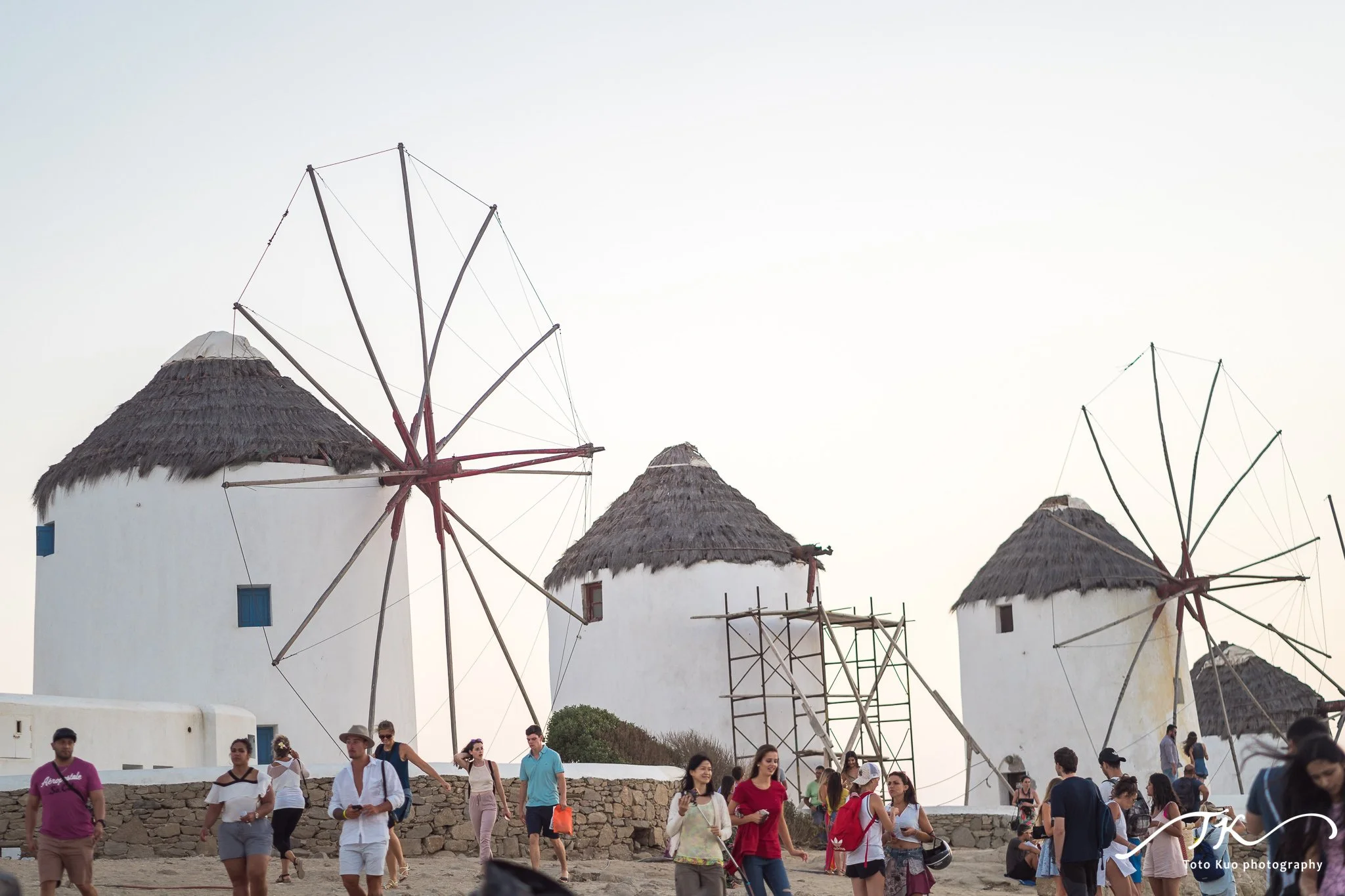 3–5 day Mykonos itinerary with restaurant map links, best shooting windows and pro photography tips for sunset windmill and beach portraits.