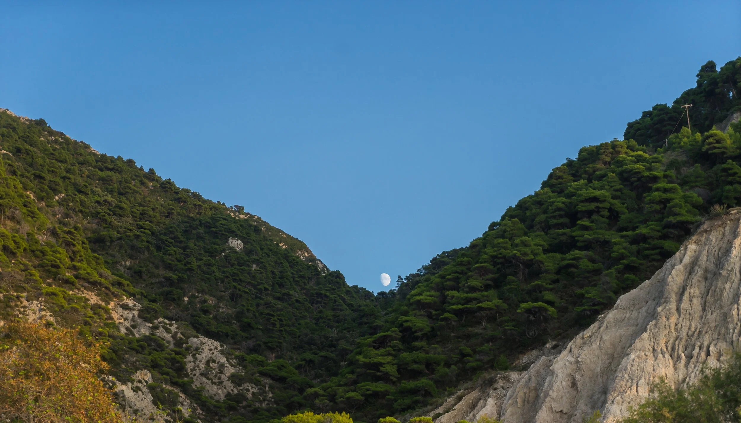 Lefkada Greece hiking trails and mountain adventures 萊夫卡達健行步道與山區探險