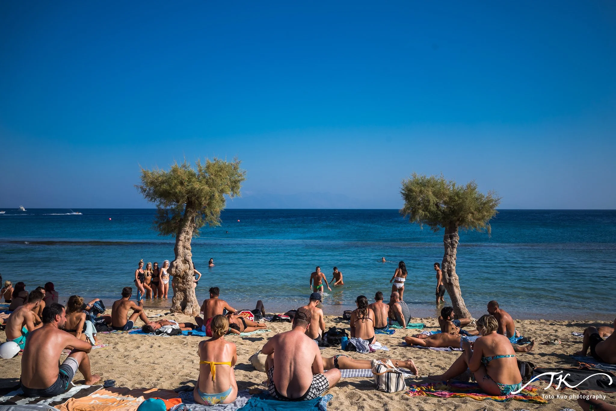 Delos day trip advice as part of the Mykonos travel guide, with archaeological photo tips, timing for golden hour and suggested 3–5 day itineraries.