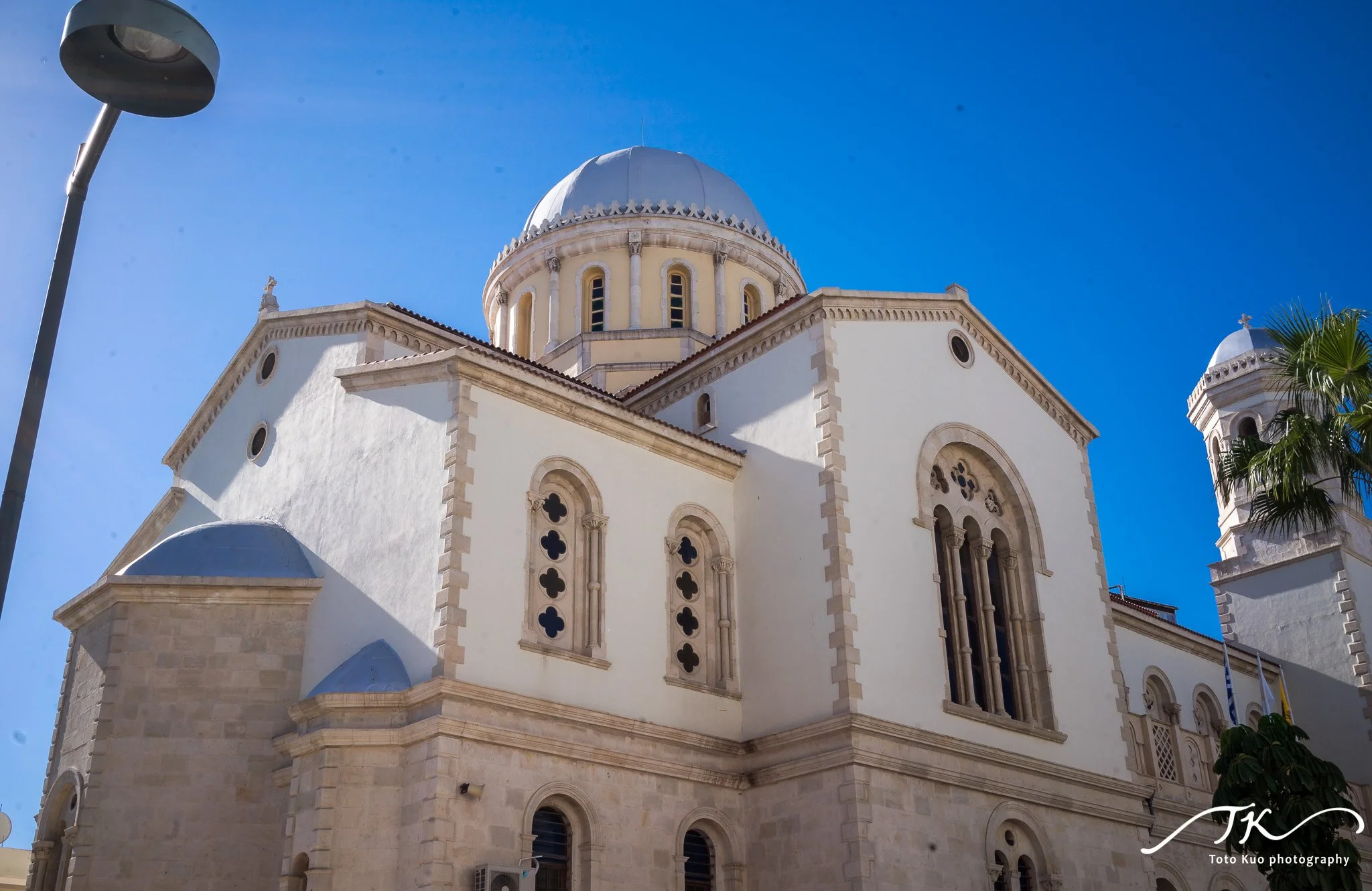Tombs of the Kings in Paphos — rock-cut tombs captured for travel itineraries and history-focused photography, plus dining options nearby.