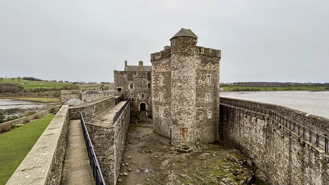 代表《Outlander》Castle Leoch 的 Doune Castle 外觀