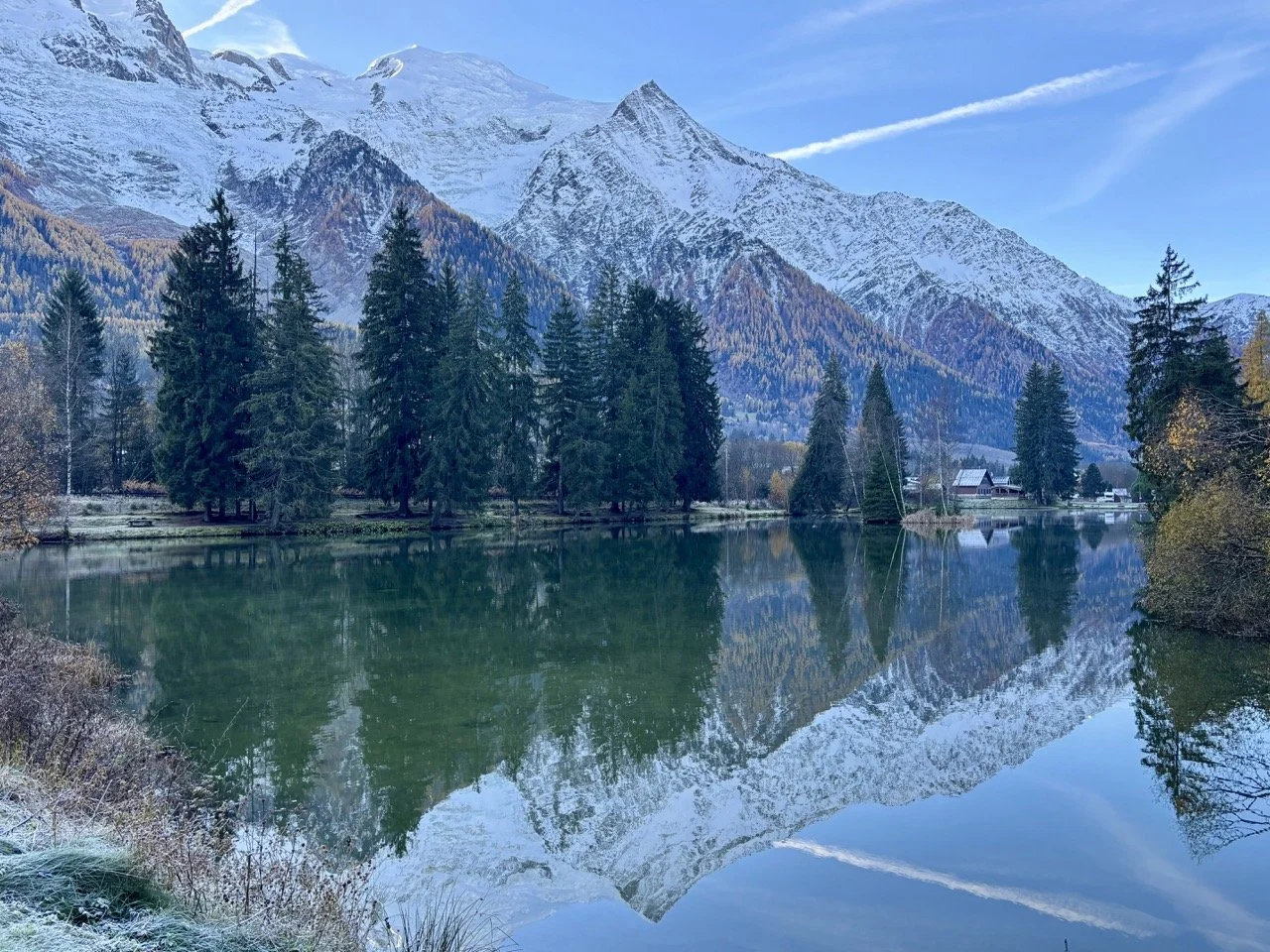 可列印行程表範本：1 日經典與 2 日深度行程時間表、交通與餐廳推薦，方便旅程安排；Printable Chamonix itinerary template with 1-day classic and 2-day deep plans, transport and restaurant recommendations.