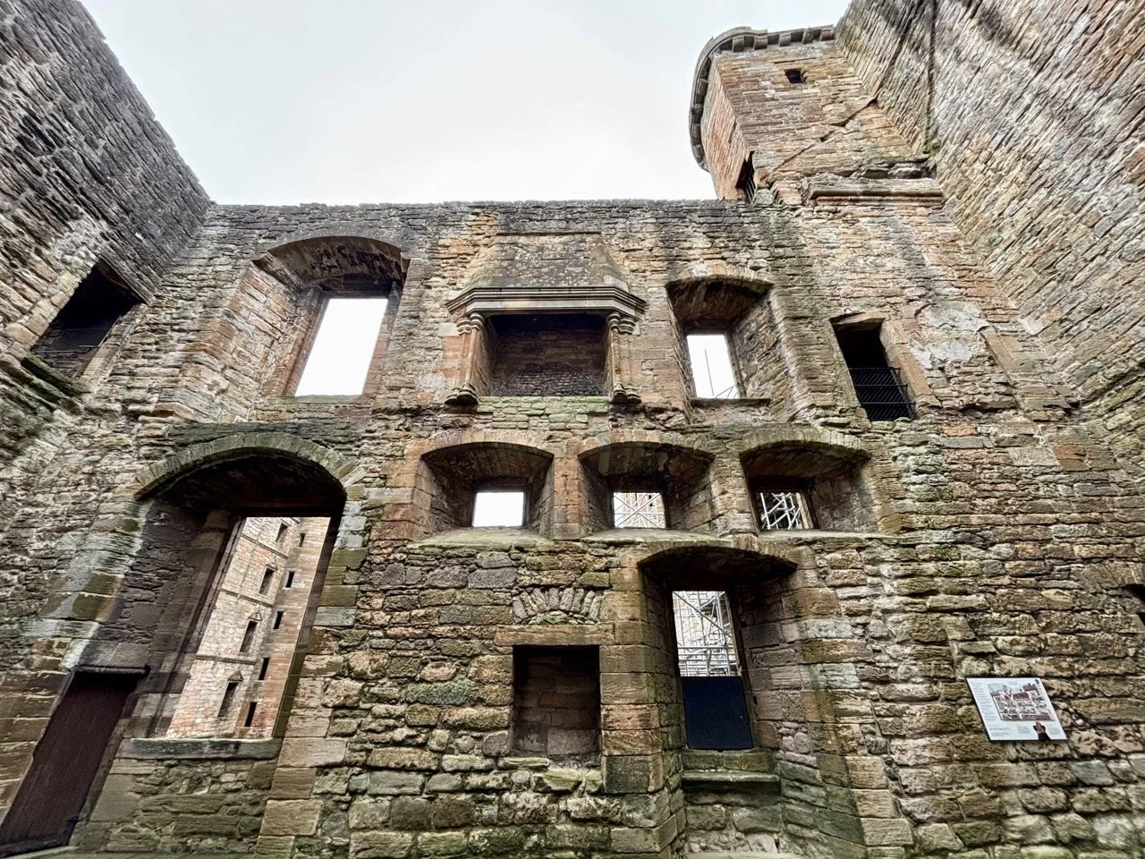 從愛丁堡前往 Culross、Doune Castle 與 Blackness Castle 的旅程