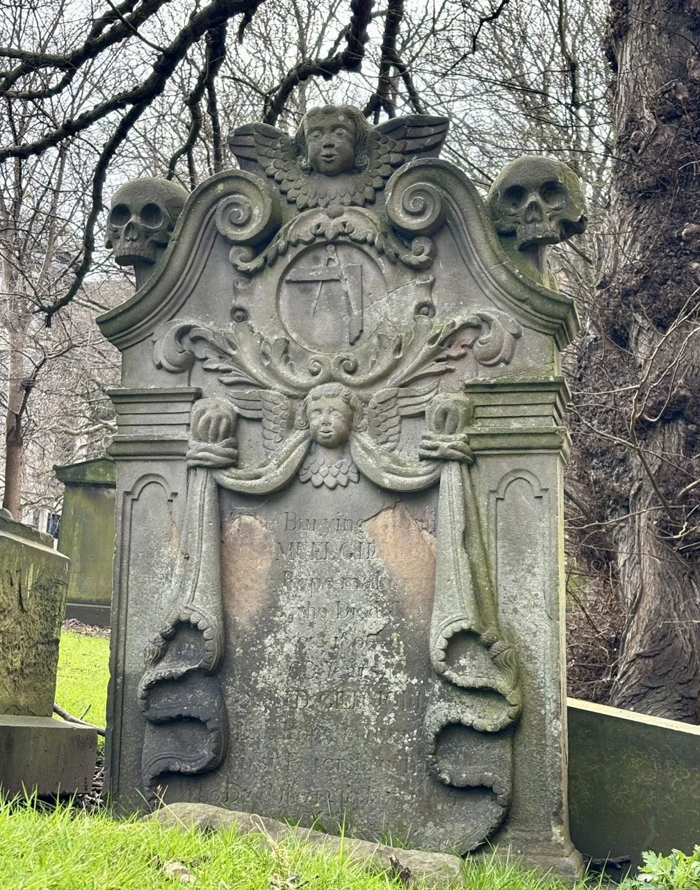 The Witchery 餐廳內的蘇格蘭海鮮料理，適合介紹愛丁堡高級餐廳與在地美食體驗。