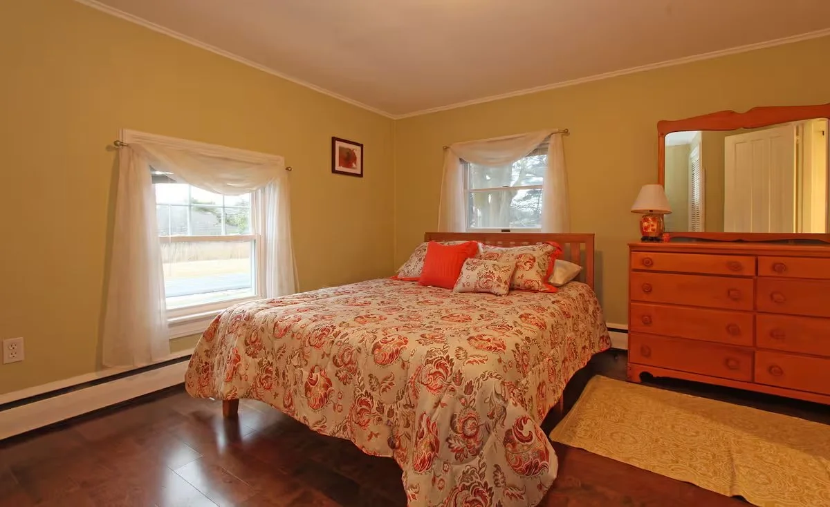 Primary Bedroom :October 24 and 25th: Soda Firing with Reactive Slips with Hunter Cady