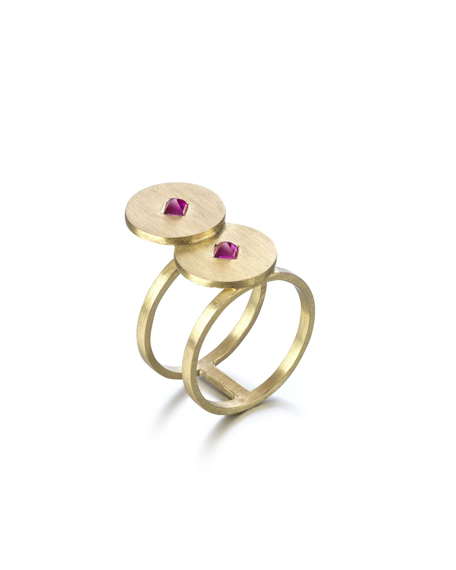 Rubies, 18ct gold ring.