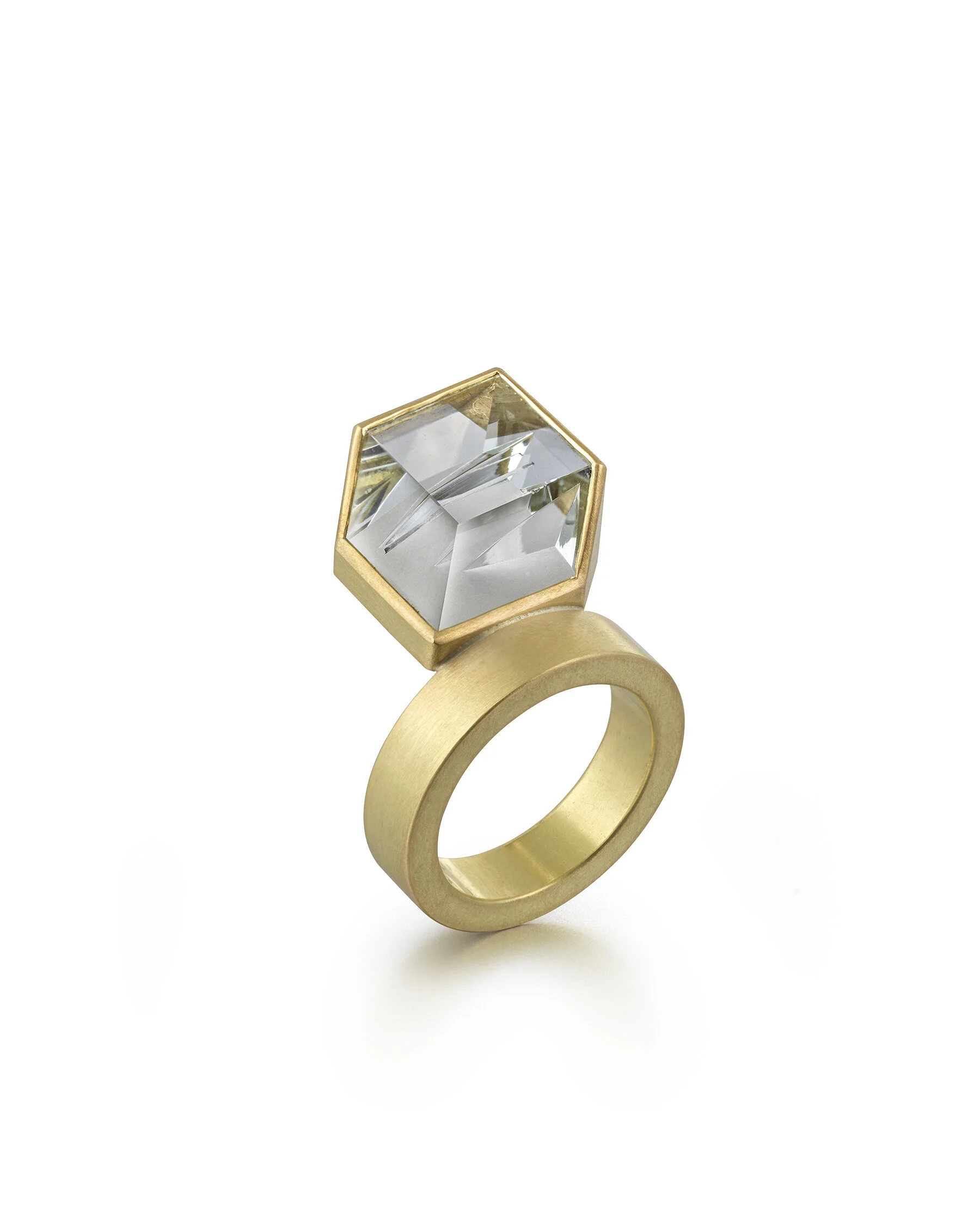 Aquamarine, 18ct gold ring.