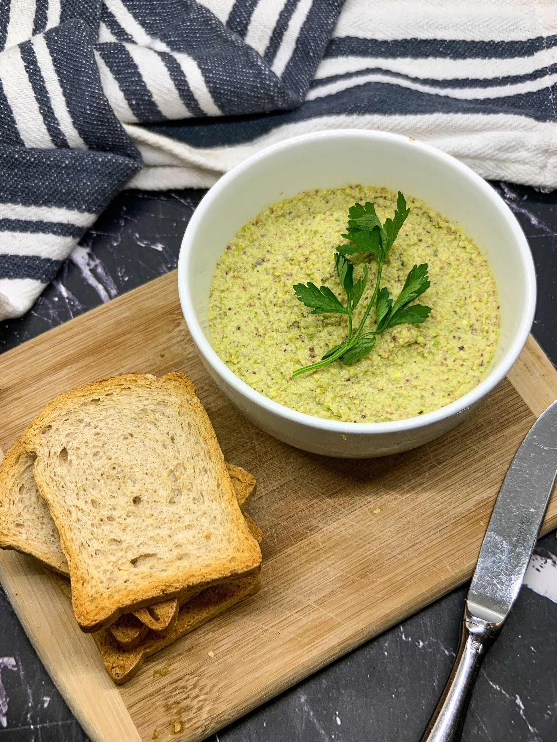 Pistachio Yogurt Dip/Spread