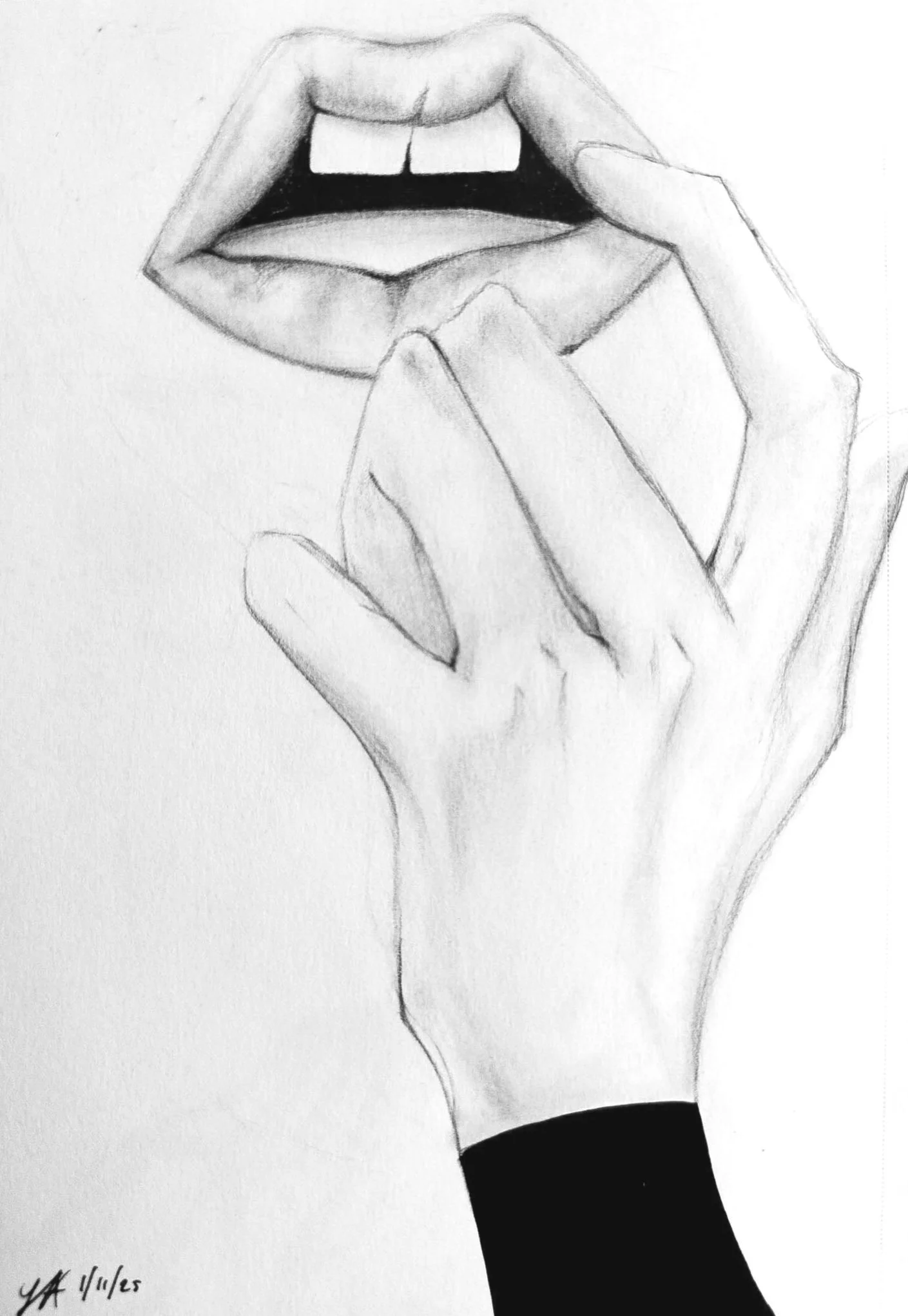 2025

Graphite pencil on paper

5.5 x 8.5